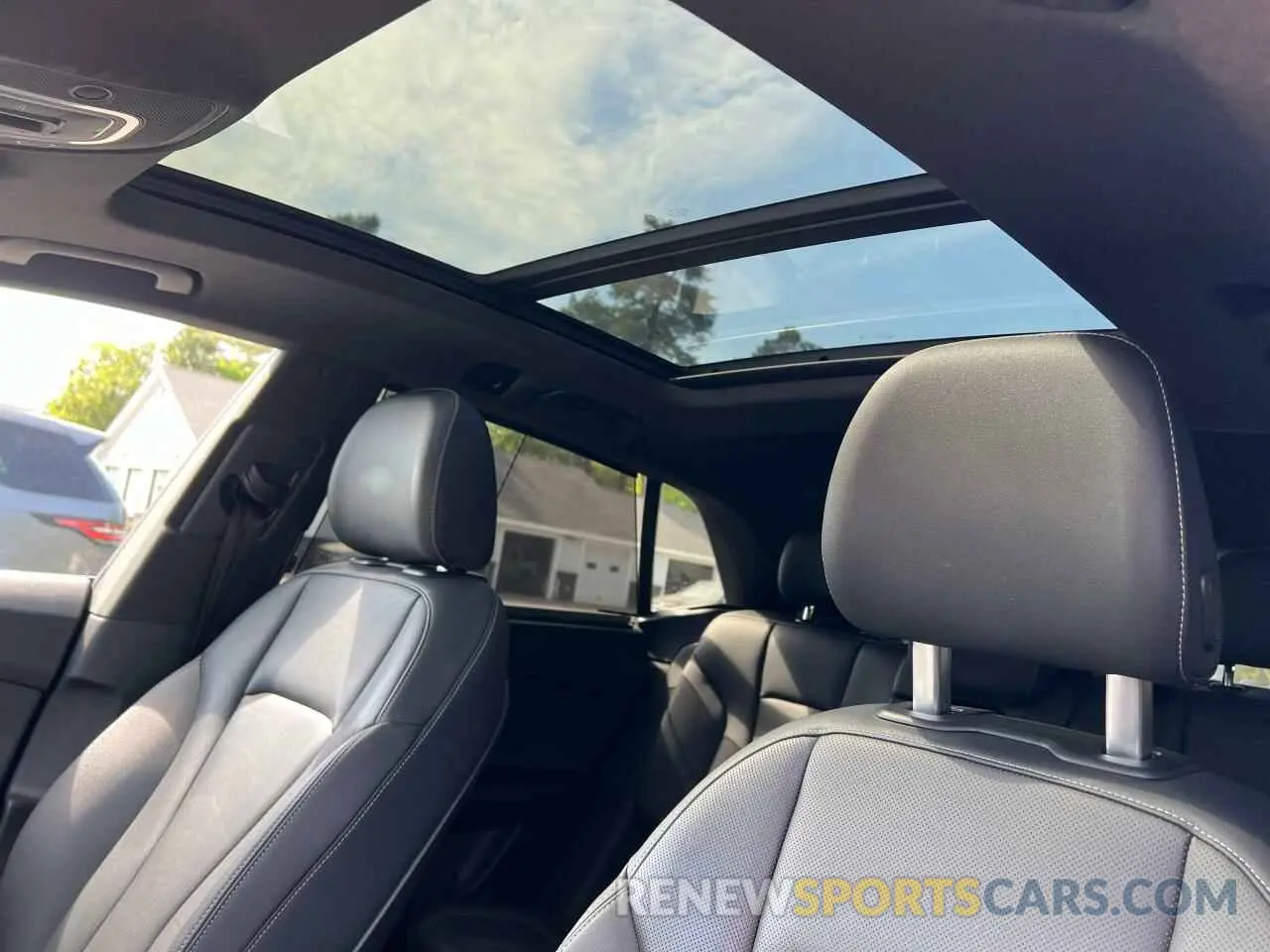 9 Photograph of a damaged car WA1CVAF10KD011090 AUDI Q8 2019