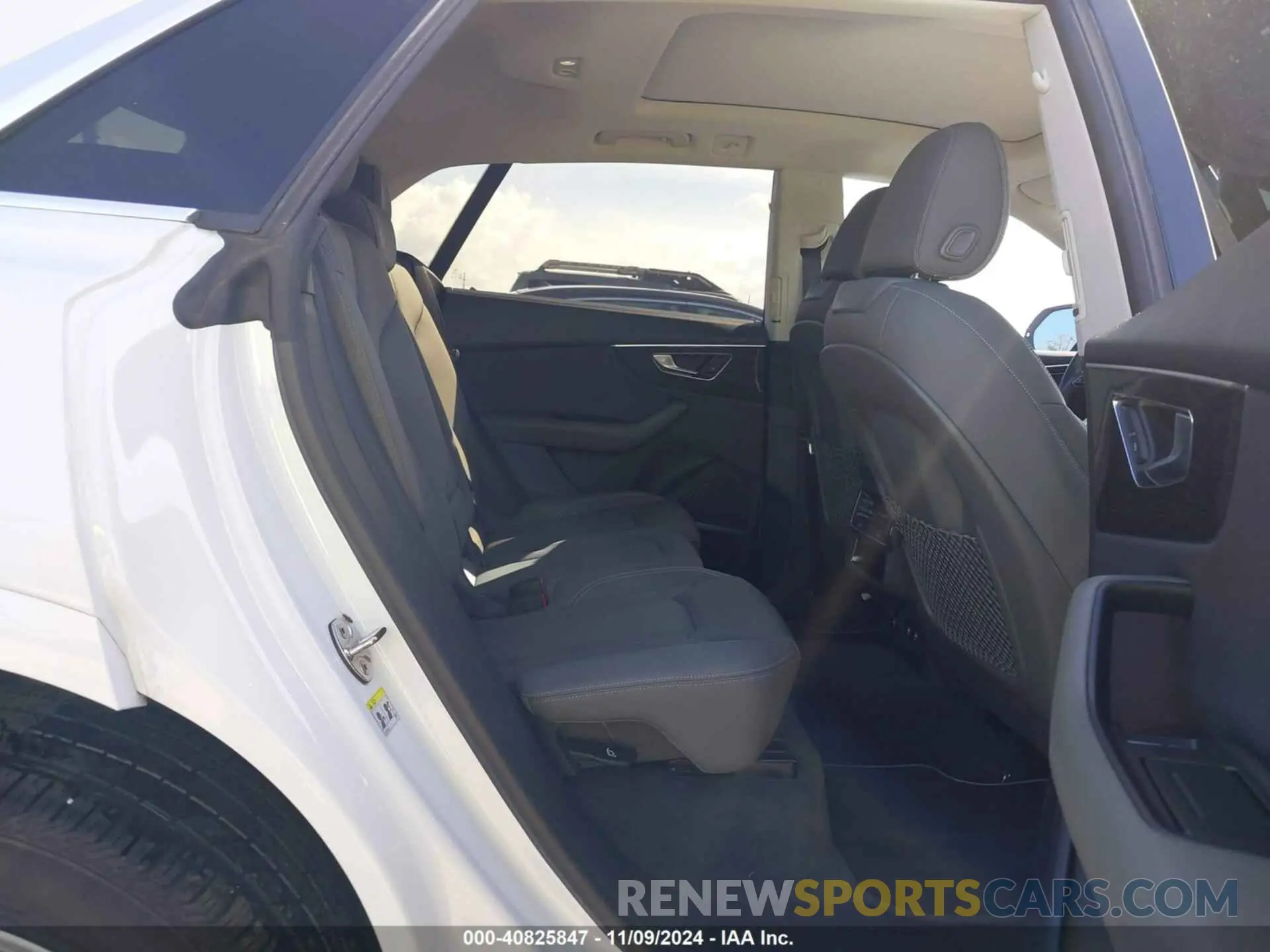 8 Photograph of a damaged car WA1CVAF16KD019386 AUDI Q8 2019