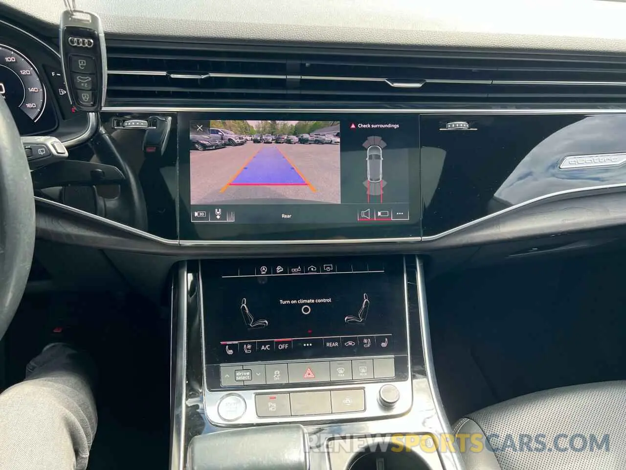 10 Photograph of a damaged car WA1EVAF10KD047192 AUDI Q8 2019