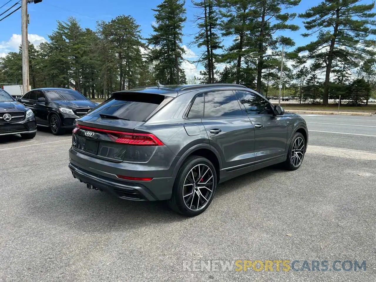 4 Photograph of a damaged car WA1EVAF10KD047192 AUDI Q8 2019