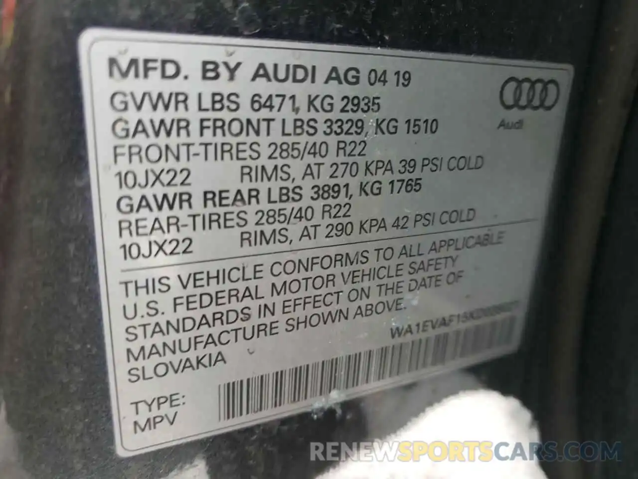 10 Photograph of a damaged car WA1EVAF15KD038021 AUDI Q8 2019