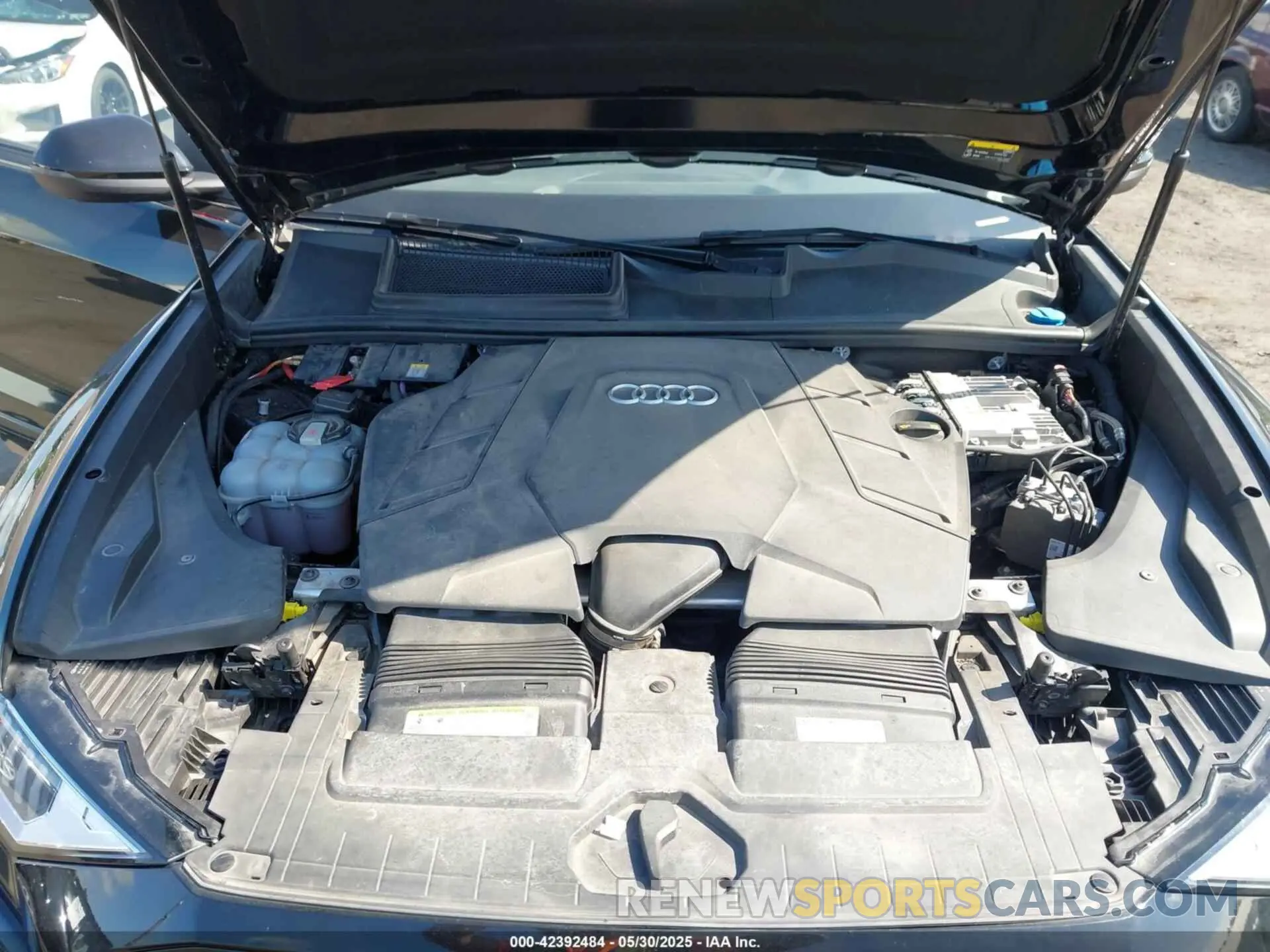 10 Photograph of a damaged car WA1EVAF16KD025777 AUDI Q8 2019