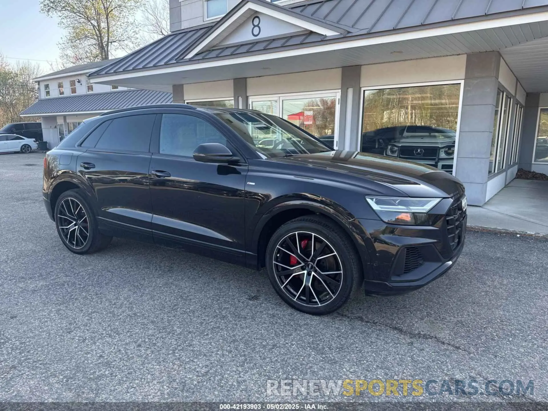 1 Photograph of a damaged car WA1EVAF16KD031014 AUDI Q8 2019