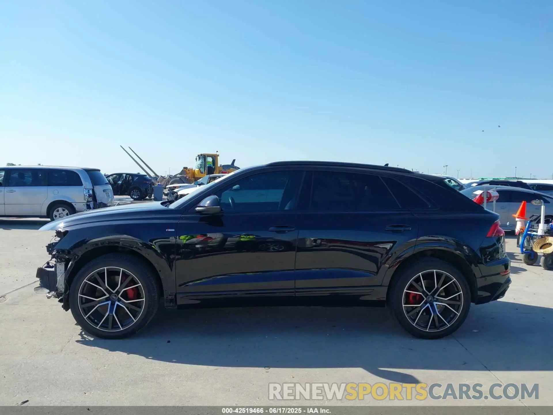 15 Photograph of a damaged car WA1EVAF16KD036178 AUDI Q8 2019