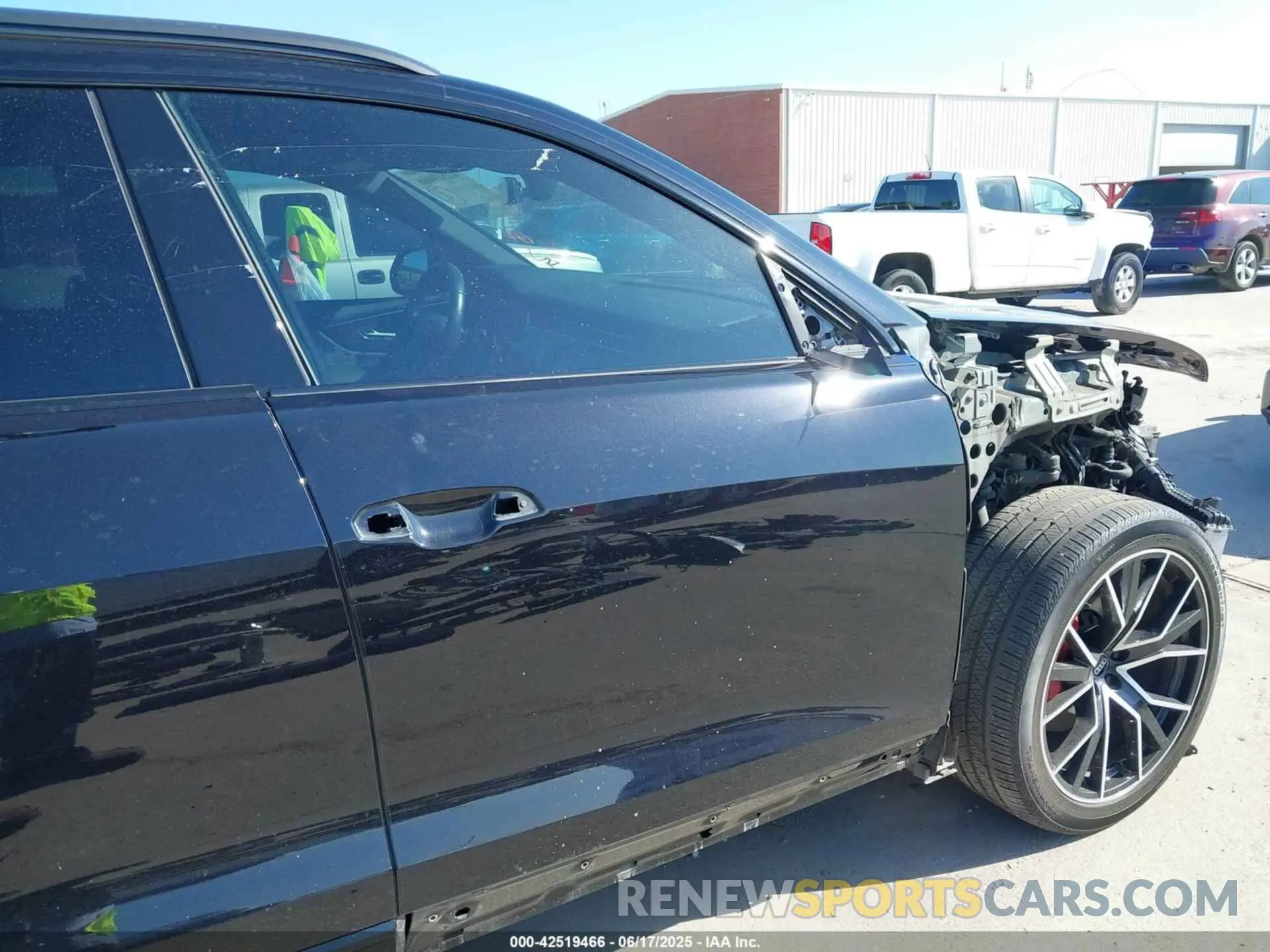 20 Photograph of a damaged car WA1EVAF16KD036178 AUDI Q8 2019