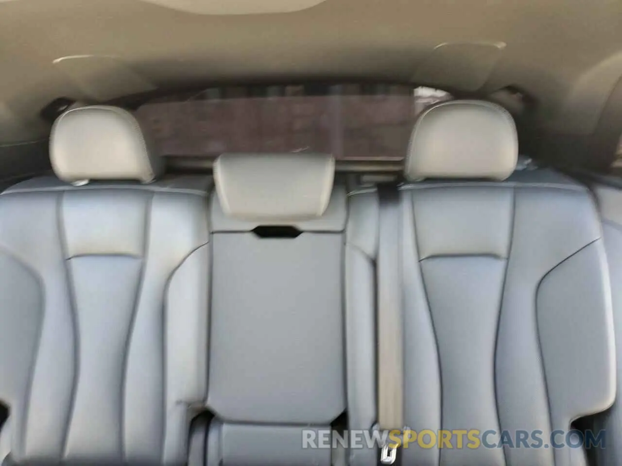 10 Photograph of a damaged car WA1EVAF17KD026744 AUDI Q8 2019