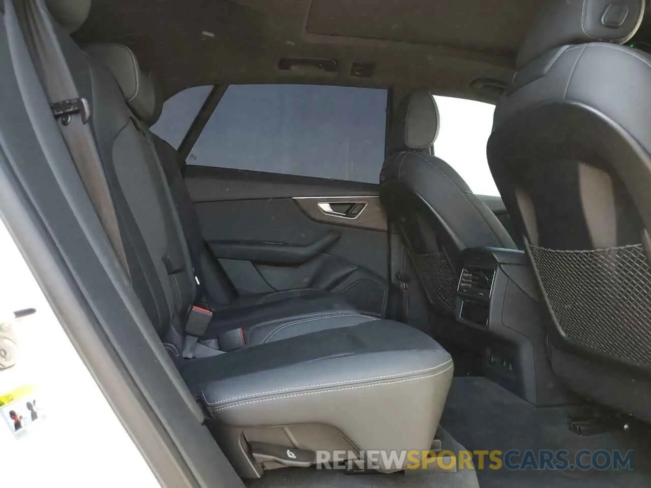 11 Photograph of a damaged car WA1EVAF17KD026744 AUDI Q8 2019