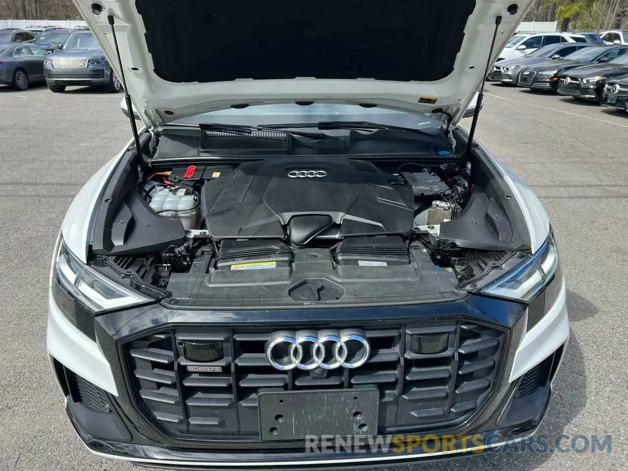 8 Photograph of a damaged car WA1EVAF17KD039090 AUDI Q8 2019