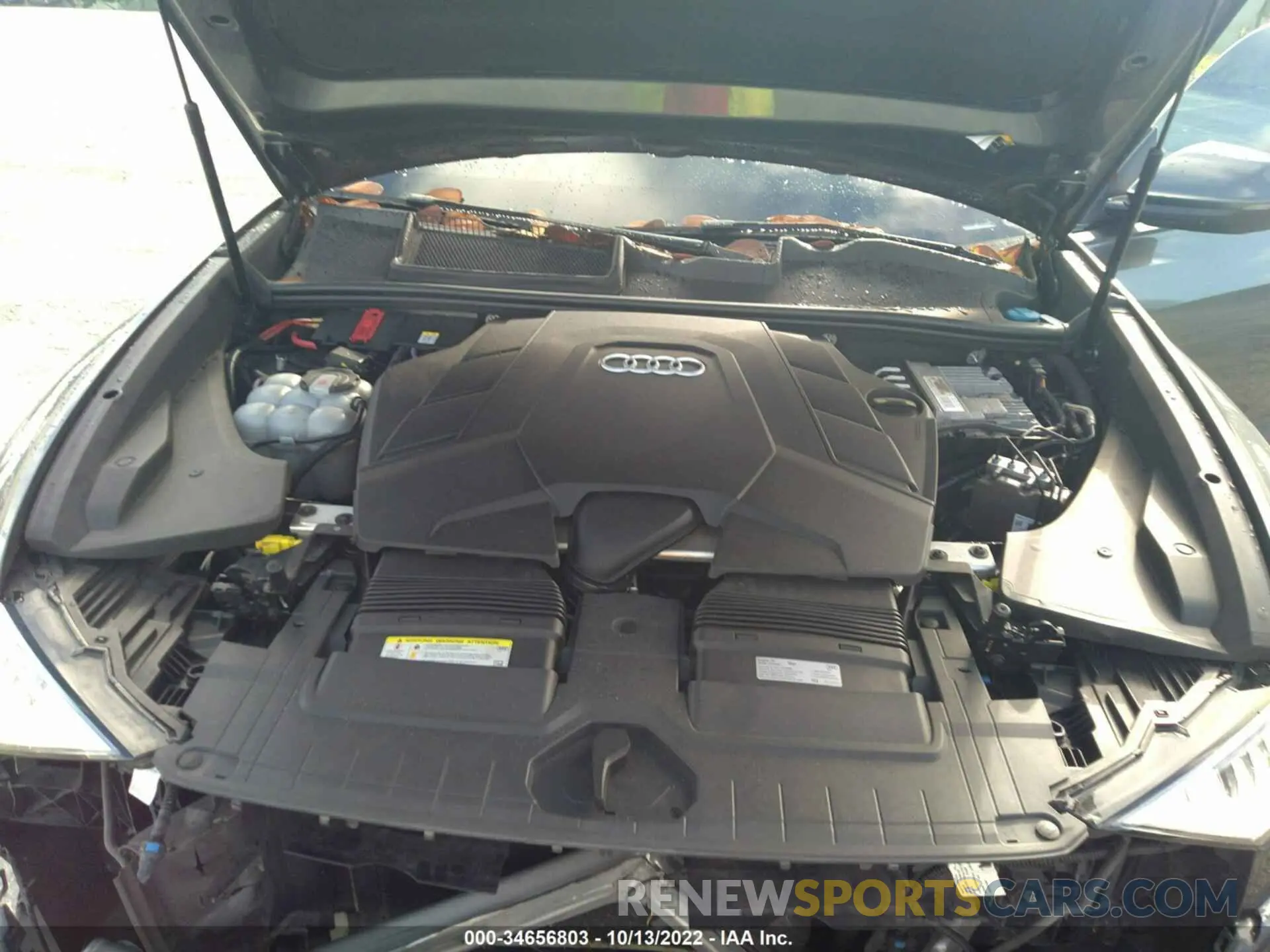 10 Photograph of a damaged car WA1EVAF18KD010374 AUDI Q8 2019