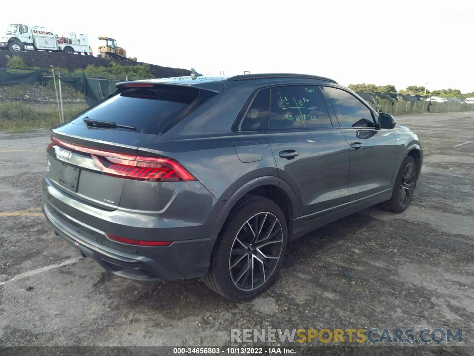 4 Photograph of a damaged car WA1EVAF18KD010374 AUDI Q8 2019