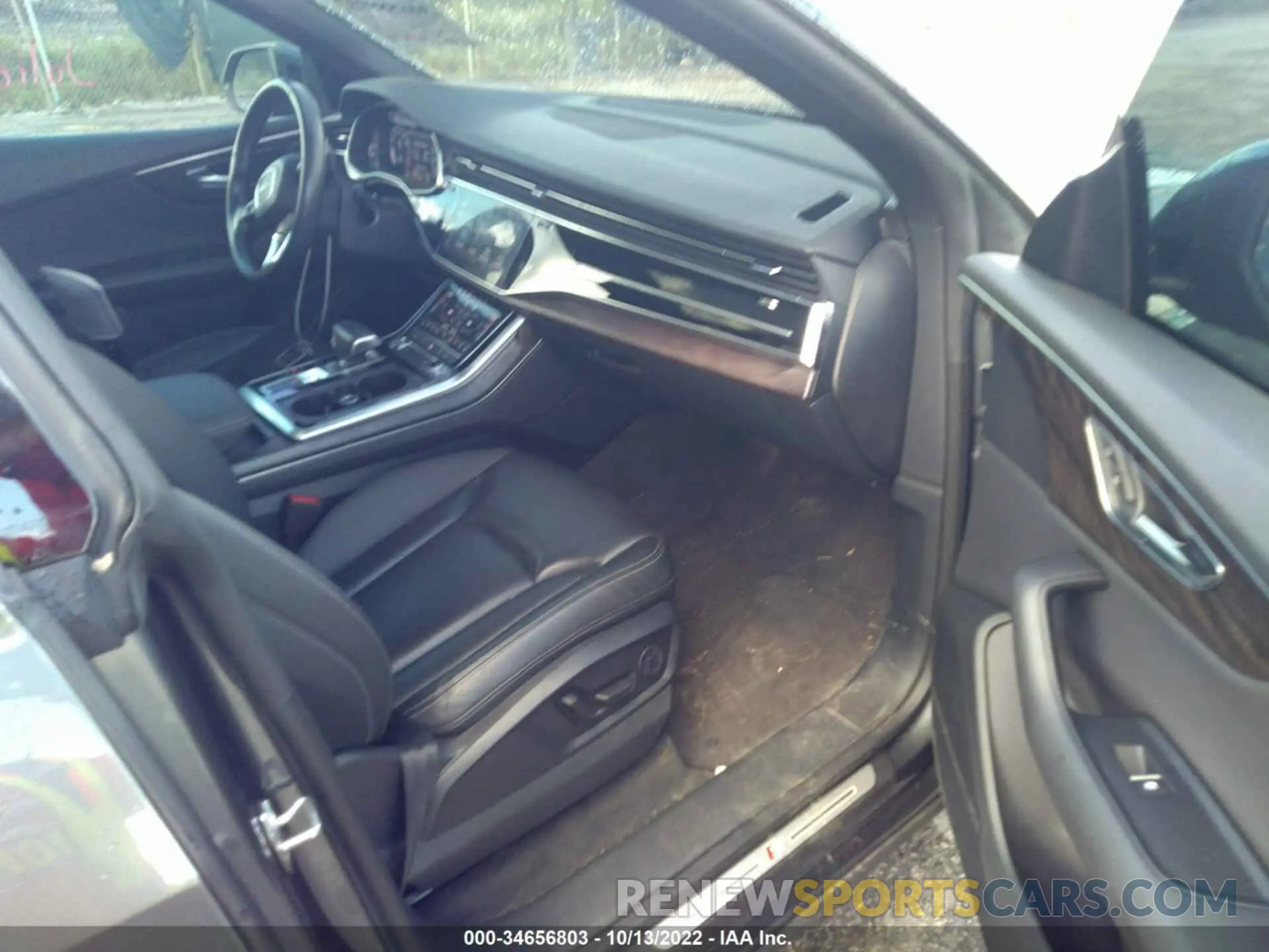 5 Photograph of a damaged car WA1EVAF18KD010374 AUDI Q8 2019
