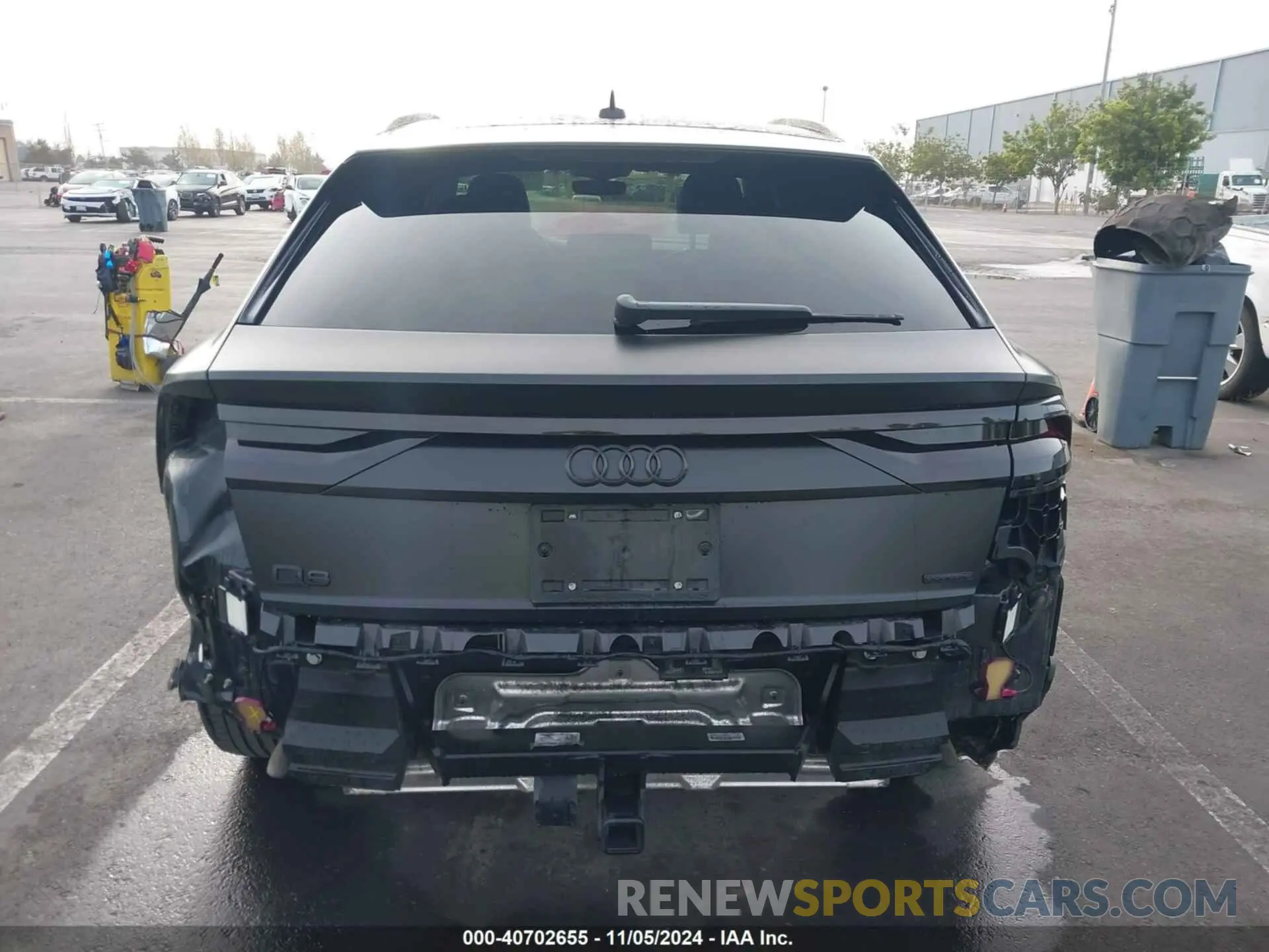 17 Photograph of a damaged car WA1EVAF19KD018208 AUDI Q8 2019