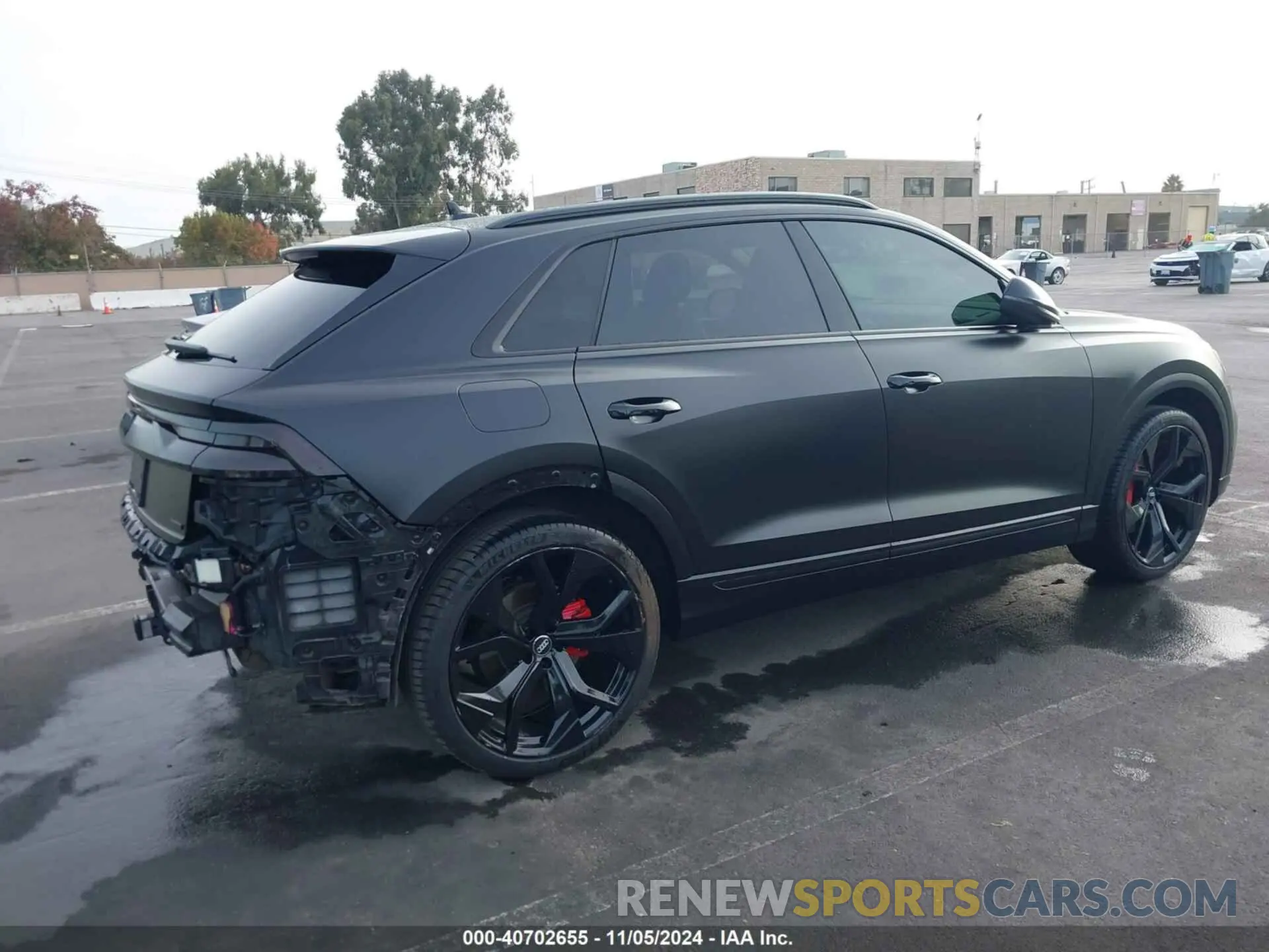 4 Photograph of a damaged car WA1EVAF19KD018208 AUDI Q8 2019