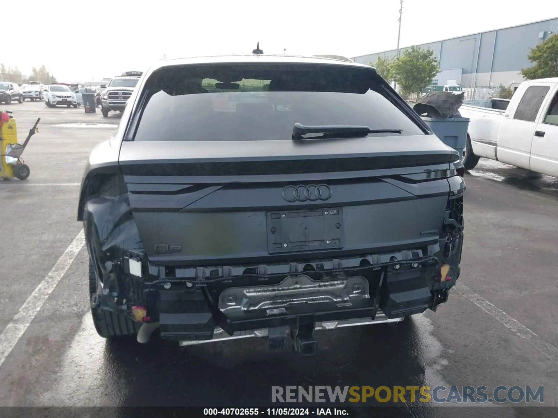 6 Photograph of a damaged car WA1EVAF19KD018208 AUDI Q8 2019