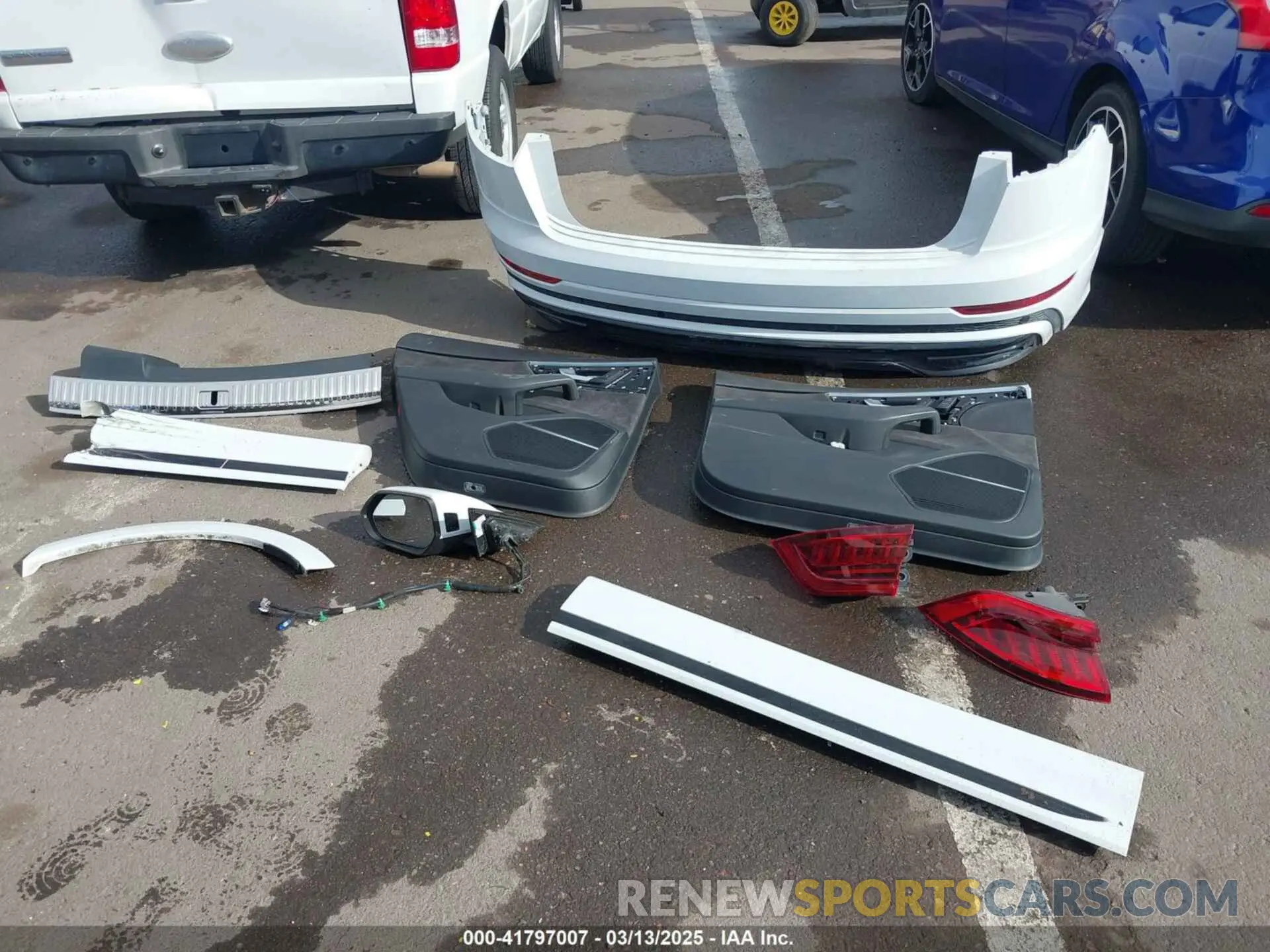 12 Photograph of a damaged car WA1FVAF14KD045661 AUDI Q8 2019