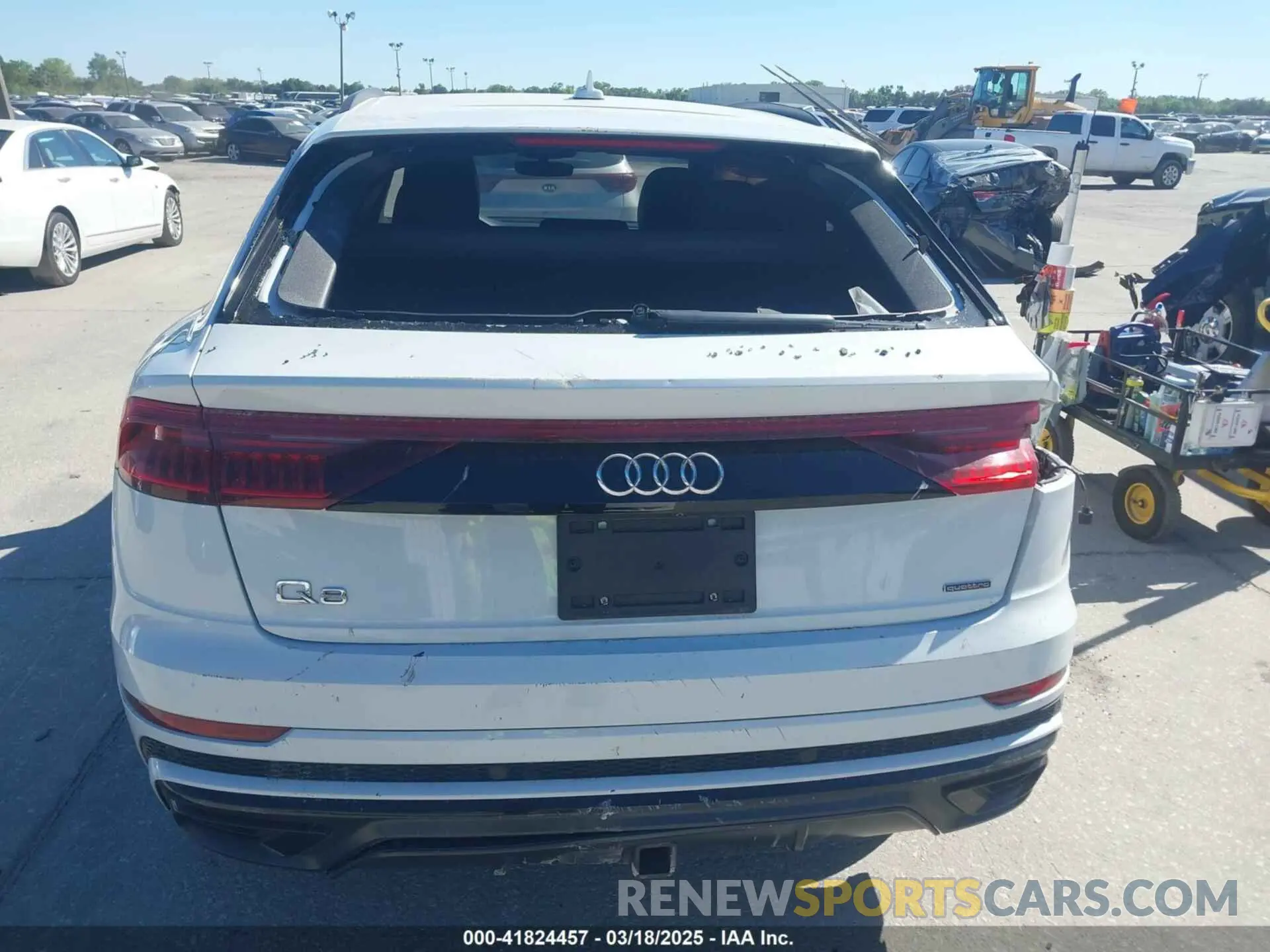 16 Photograph of a damaged car WA1FVAF16KD007851 AUDI Q8 2019