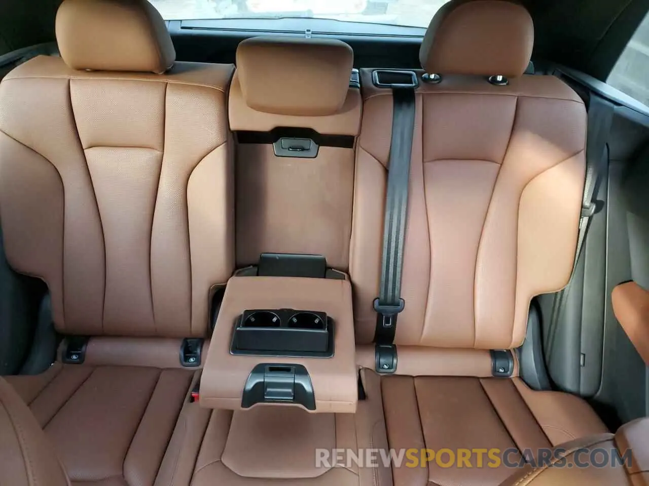 10 Photograph of a damaged car WA1FVBF13KD022085 AUDI Q8 2019