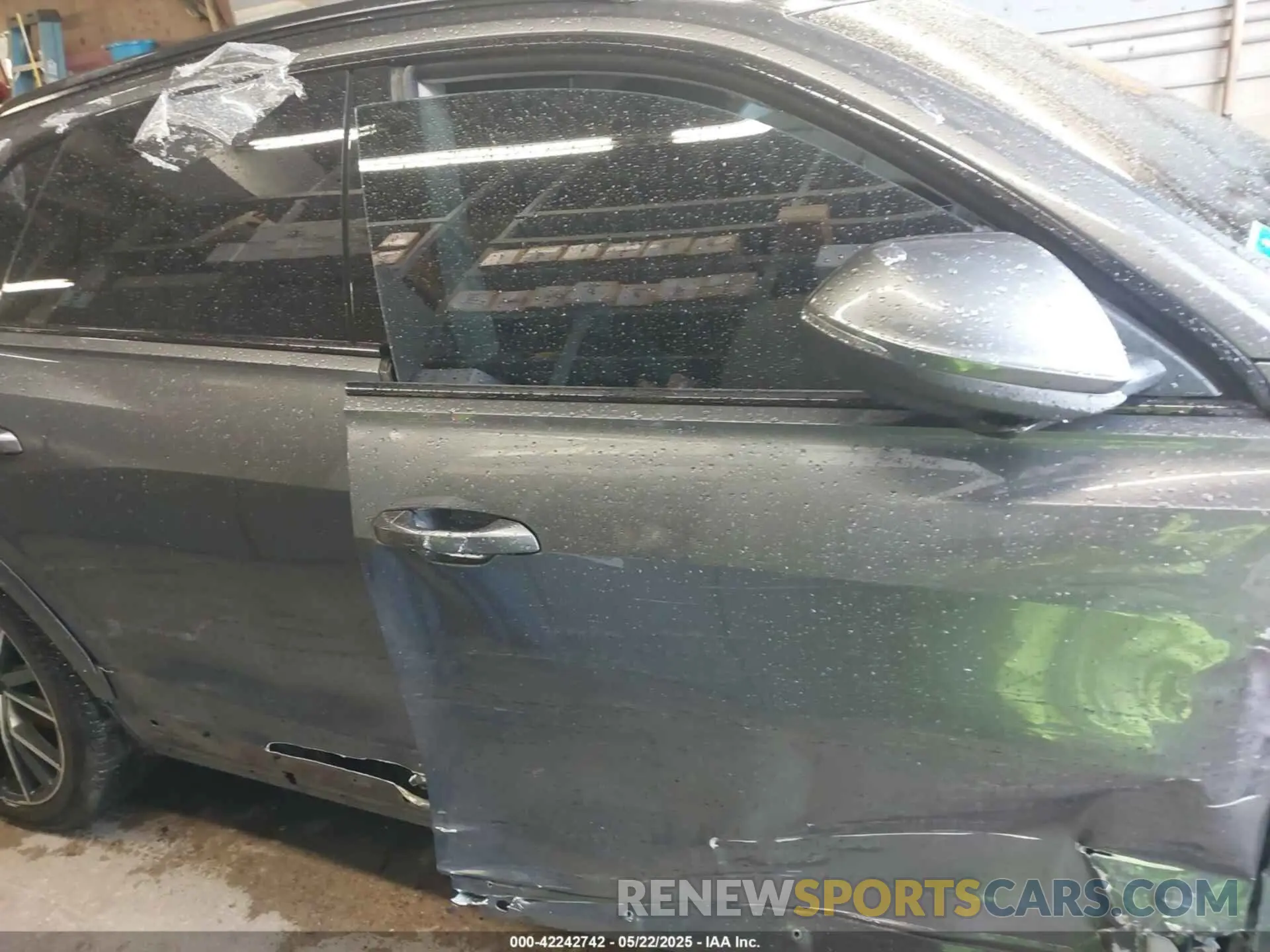 12 Photograph of a damaged car WA1FVBF17KD025054 AUDI Q8 2019