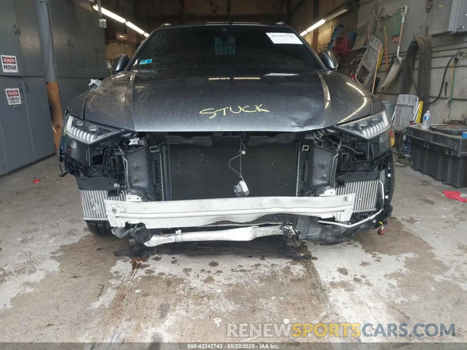 6 Photograph of a damaged car WA1FVBF17KD025054 AUDI Q8 2019