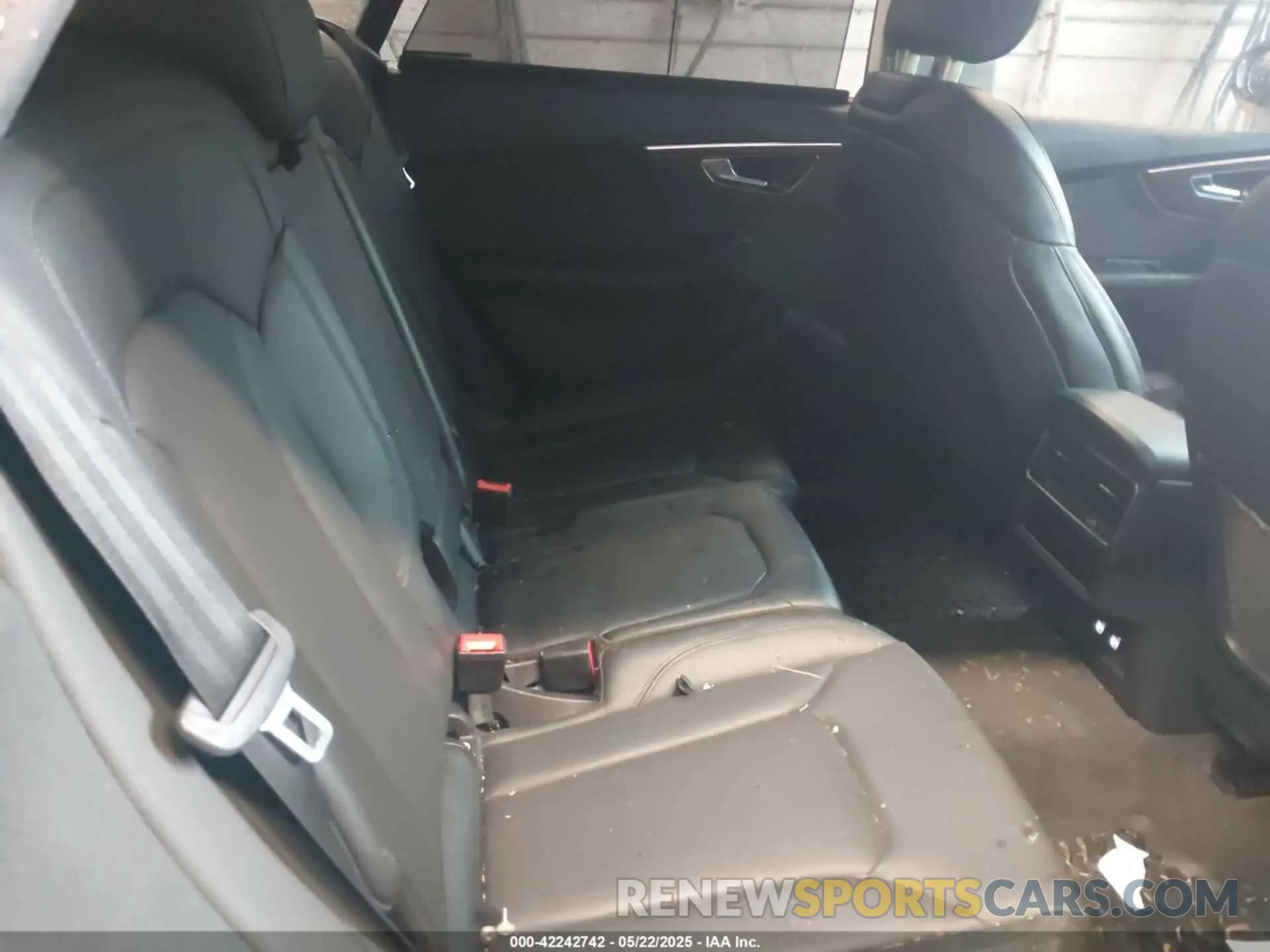 8 Photograph of a damaged car WA1FVBF17KD025054 AUDI Q8 2019