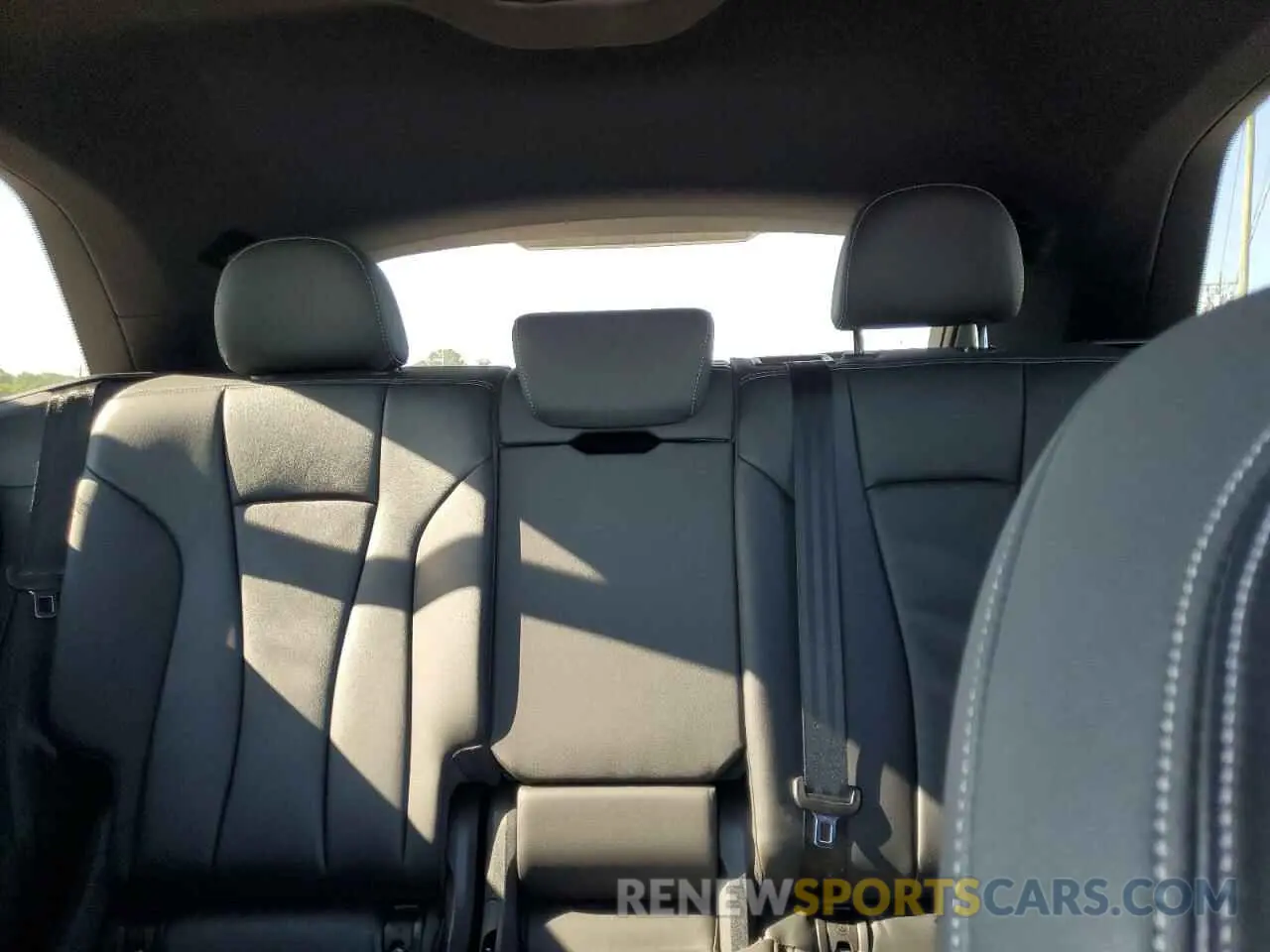 10 Photograph of a damaged car WA1AVAF13LD017393 AUDI Q8 2020
