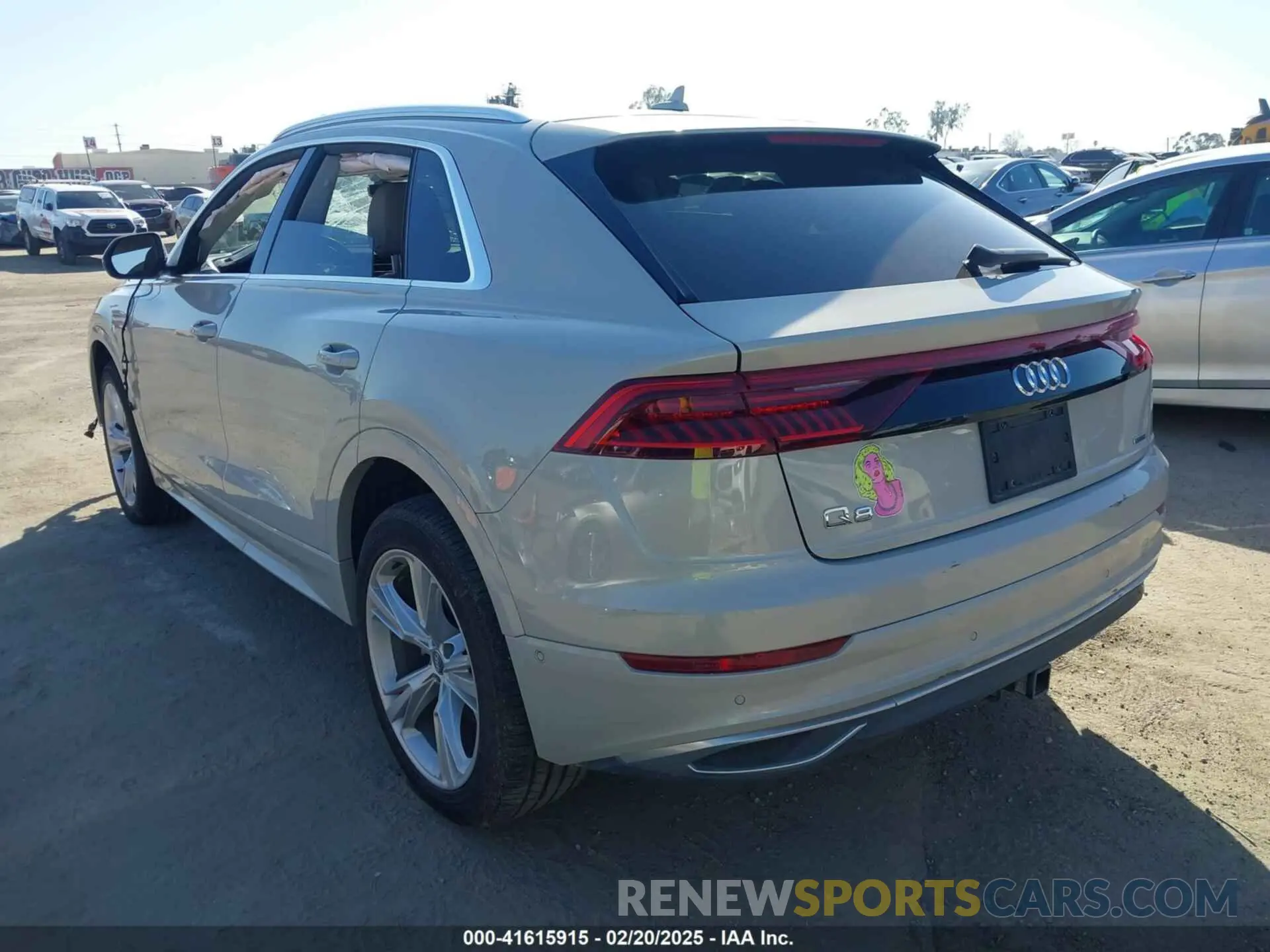 3 Photograph of a damaged car WA1CVAF1XLD010322 AUDI Q8 2020