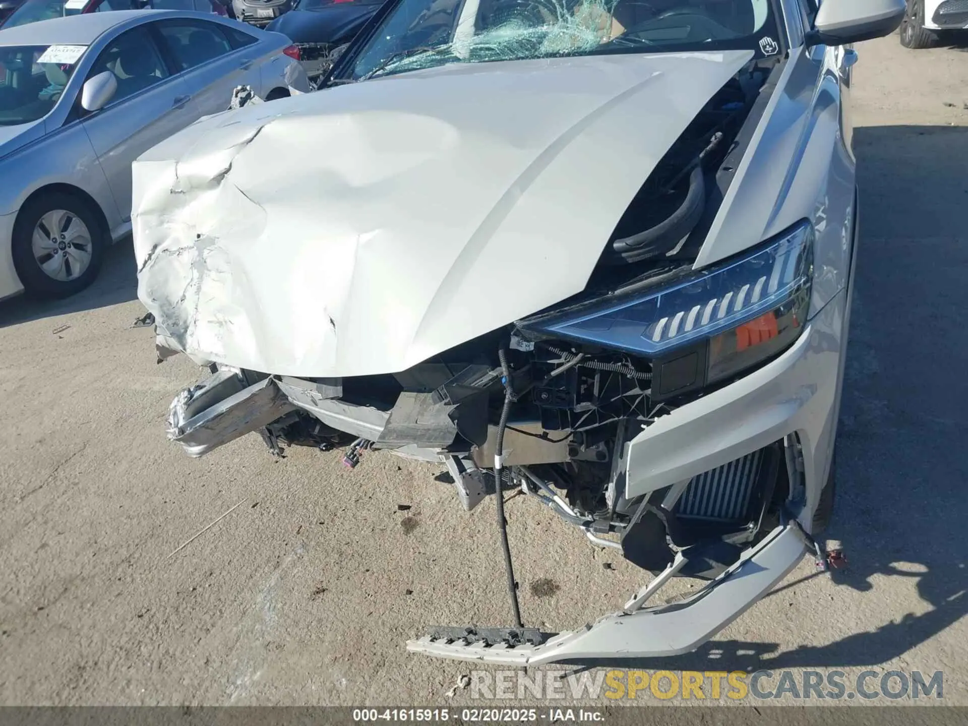6 Photograph of a damaged car WA1CVAF1XLD010322 AUDI Q8 2020