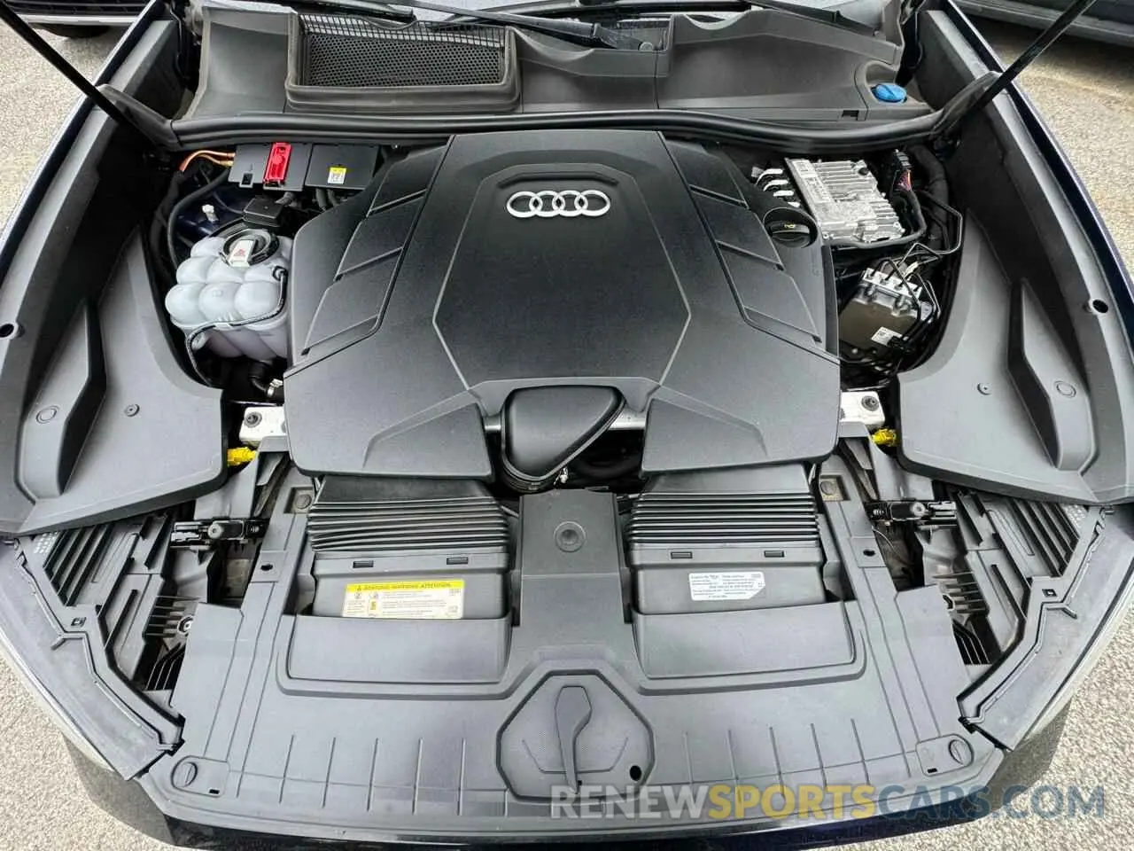 7 Photograph of a damaged car WA1EVAF12LD025289 AUDI Q8 2020