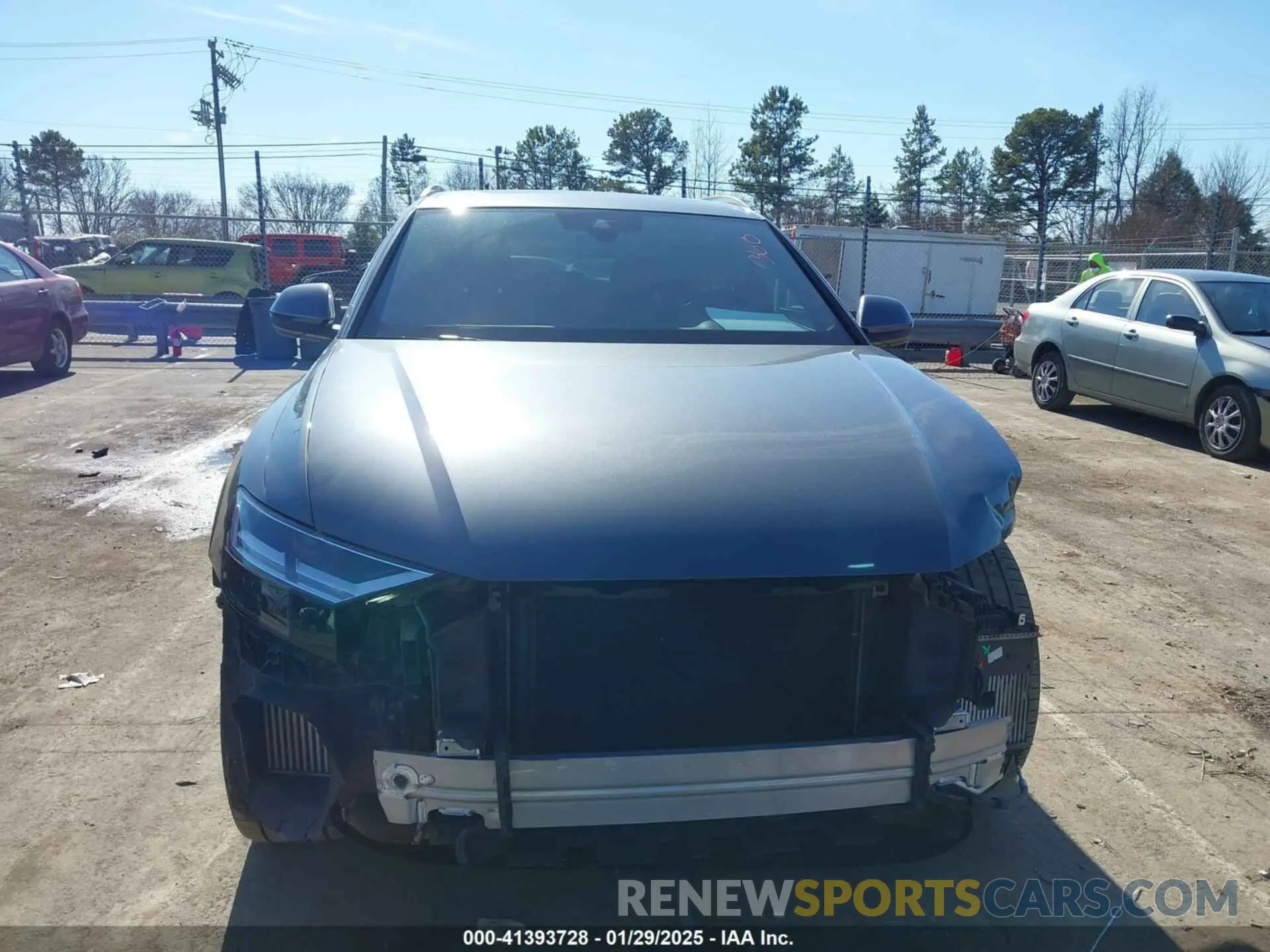 13 Photograph of a damaged car WA1EVAF15LD000466 AUDI Q8 2020