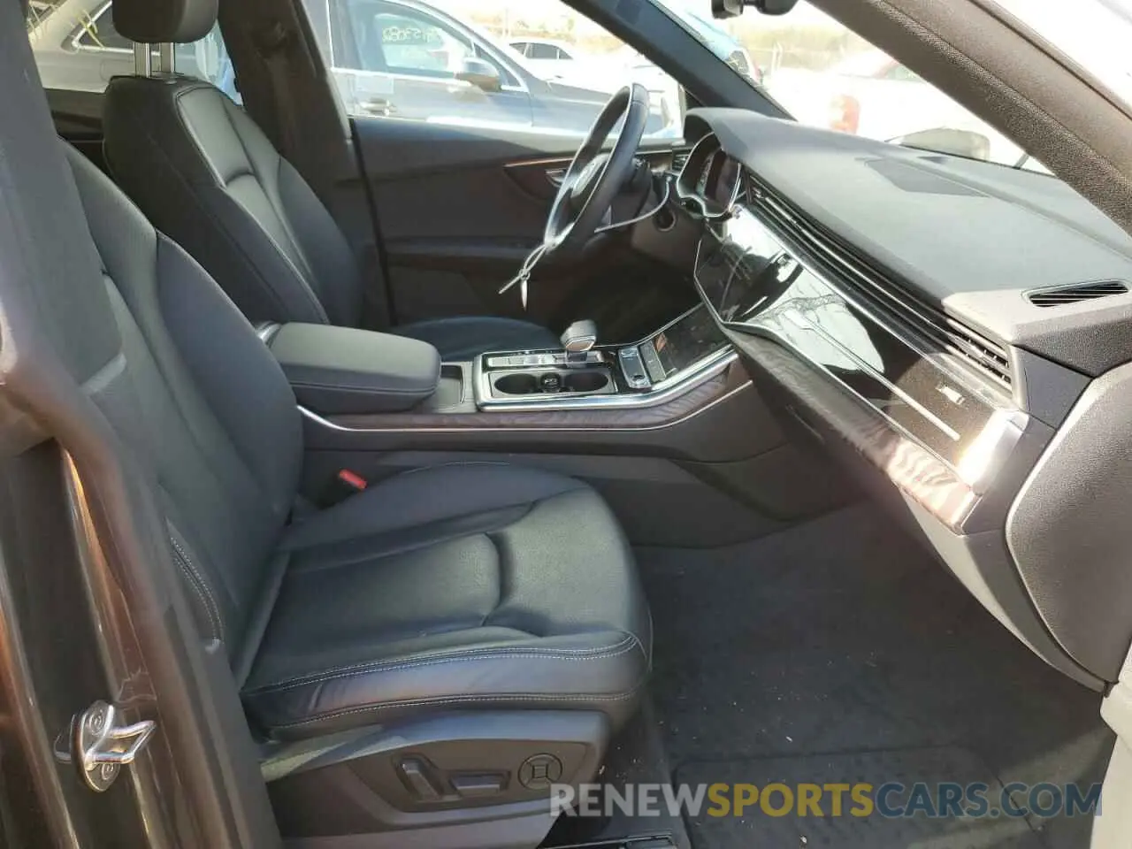 5 Photograph of a damaged car WA1EVAF16LD020354 AUDI Q8 2020