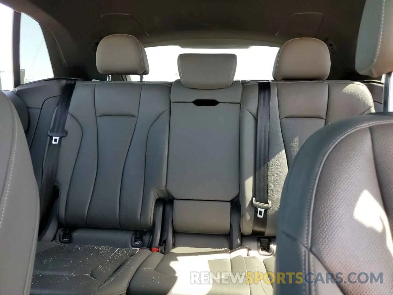 10 Photograph of a damaged car WA1EVAF19LD018694 AUDI Q8 2020