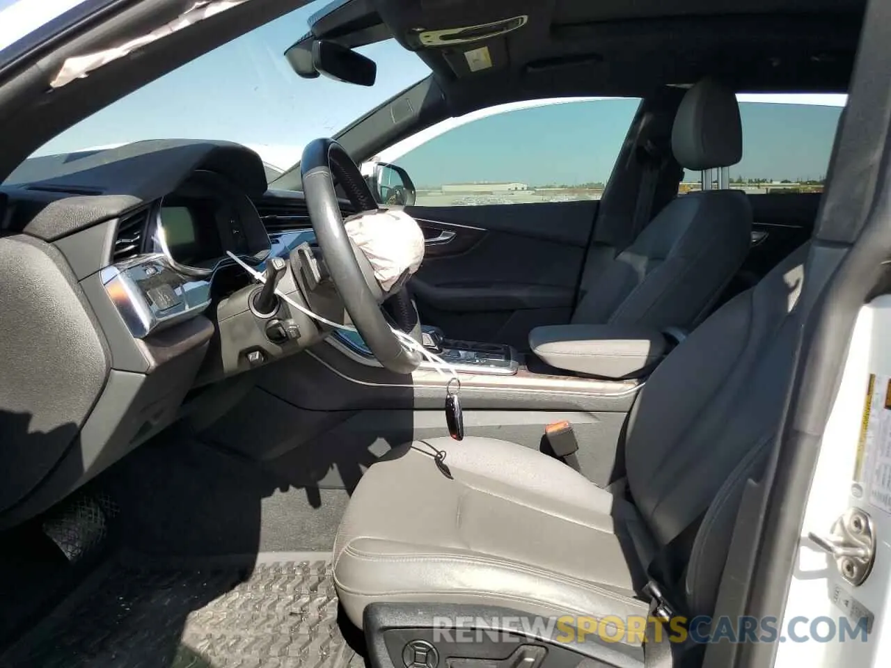 7 Photograph of a damaged car WA1EVAF19LD018694 AUDI Q8 2020