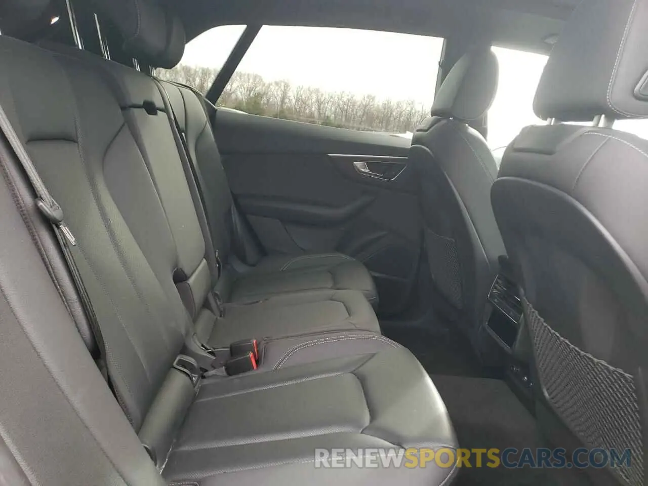 11 Photograph of a damaged car WA1EVAF1XLD001273 AUDI Q8 2020