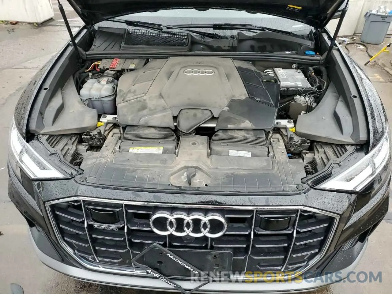 12 Photograph of a damaged car WA1EVAF1XLD004366 AUDI Q8 2020