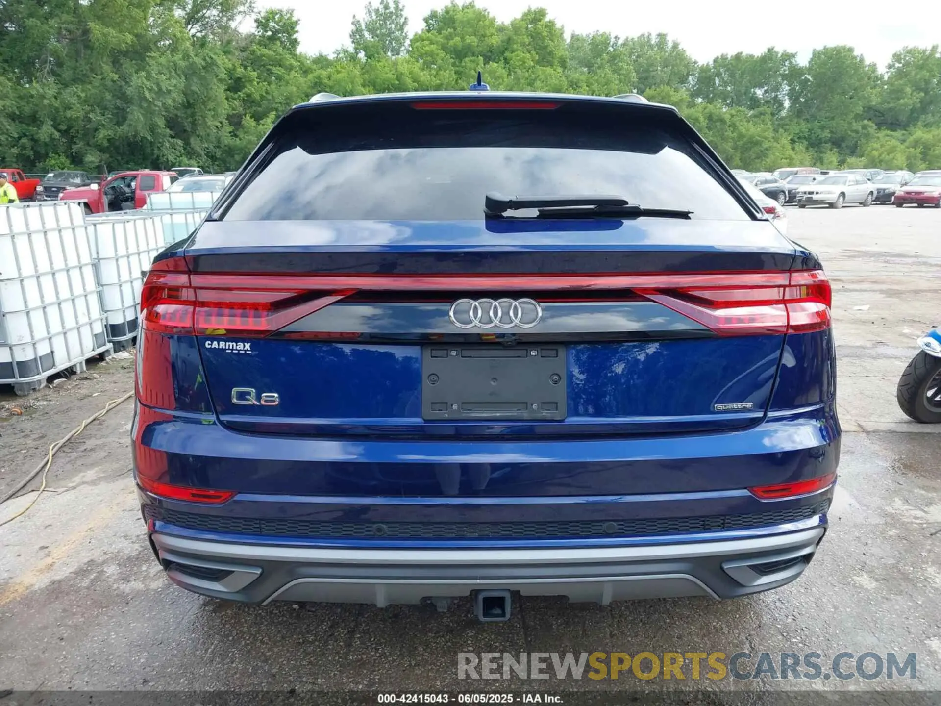 17 Photograph of a damaged car WA1EVBF17LD019171 AUDI Q8 2020