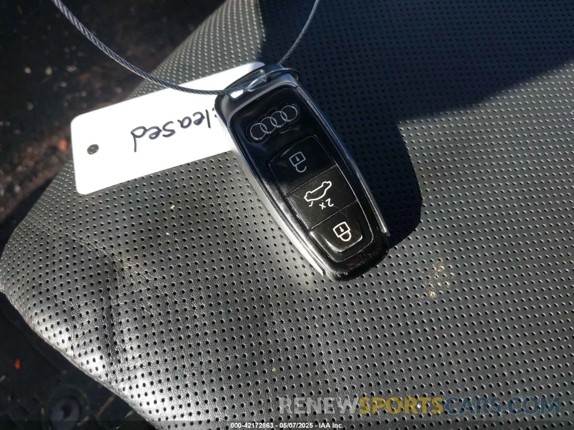 11 Photograph of a damaged car WA1FVAF10LD005451 AUDI Q8 2020