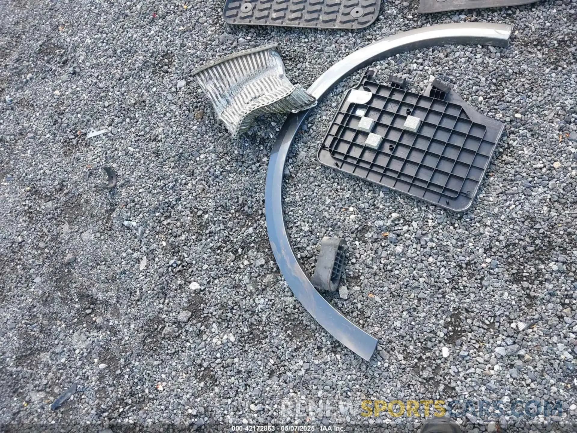 12 Photograph of a damaged car WA1FVAF10LD005451 AUDI Q8 2020