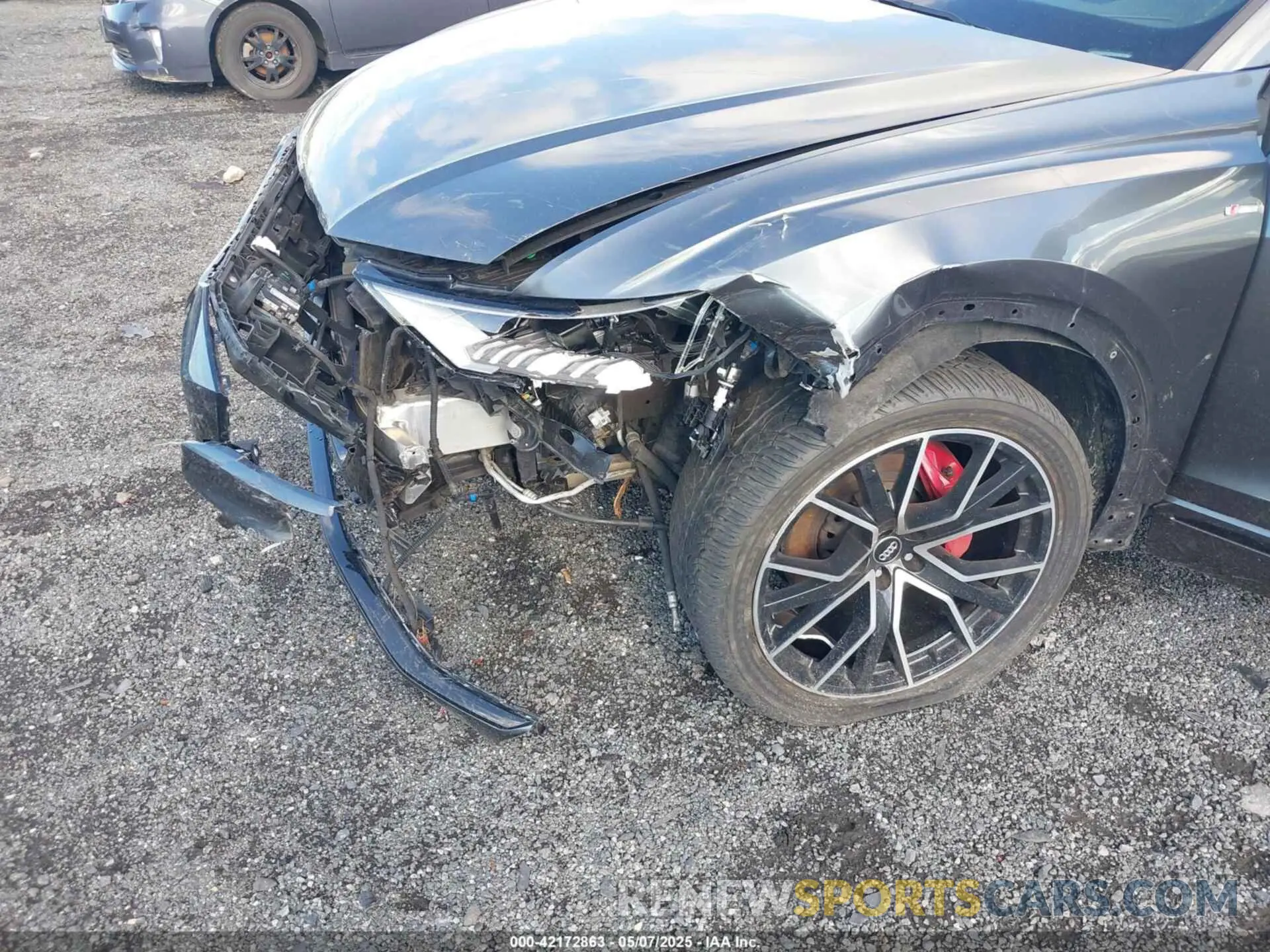 6 Photograph of a damaged car WA1FVAF10LD005451 AUDI Q8 2020