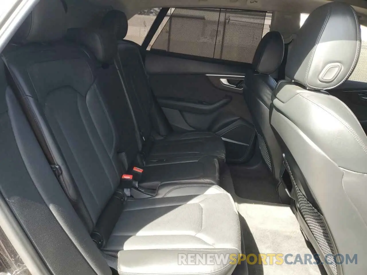 11 Photograph of a damaged car WA1FVAF10LD014540 AUDI Q8 2020