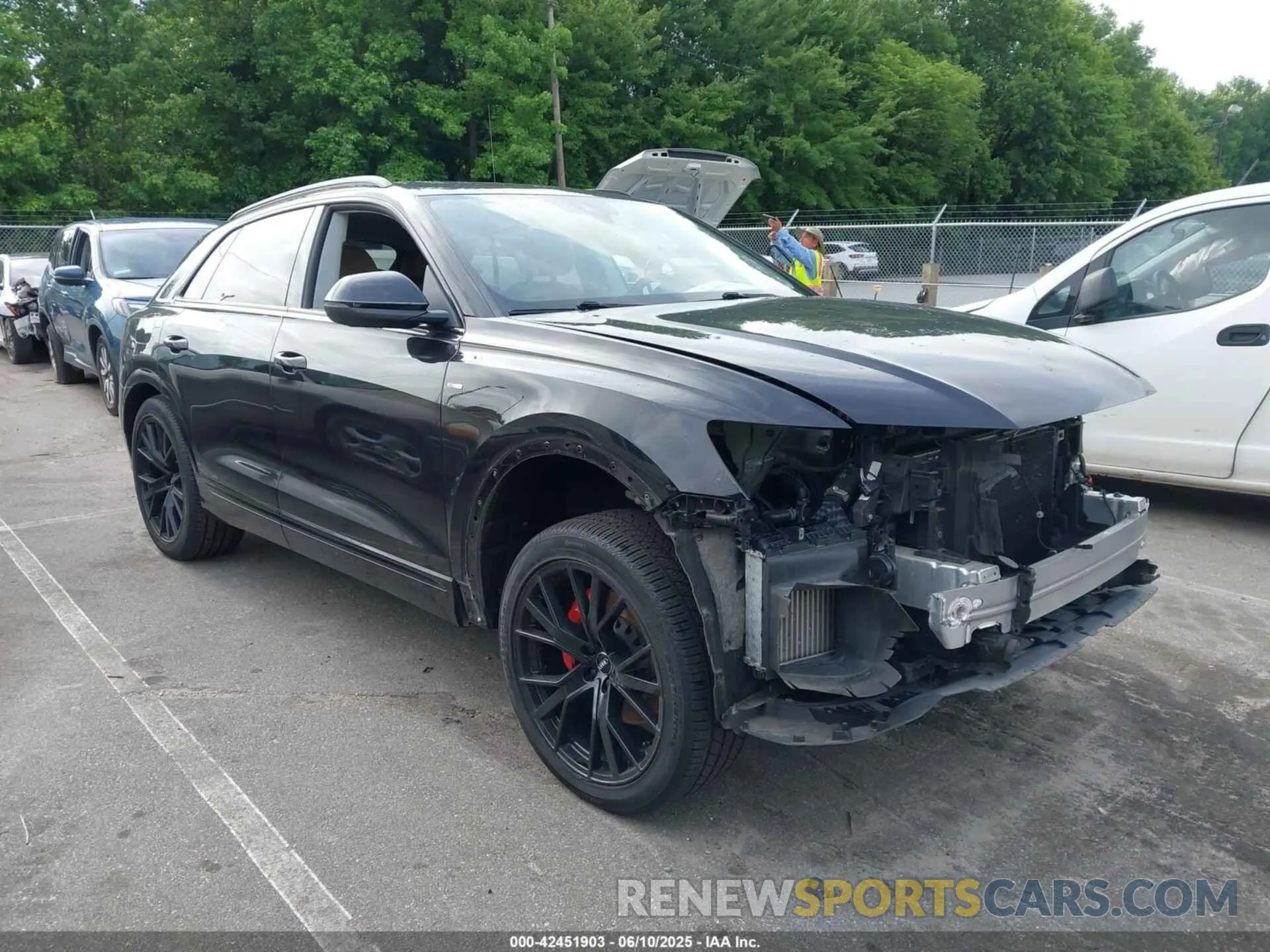 1 Photograph of a damaged car WA1FVAF12LD003152 AUDI Q8 2020