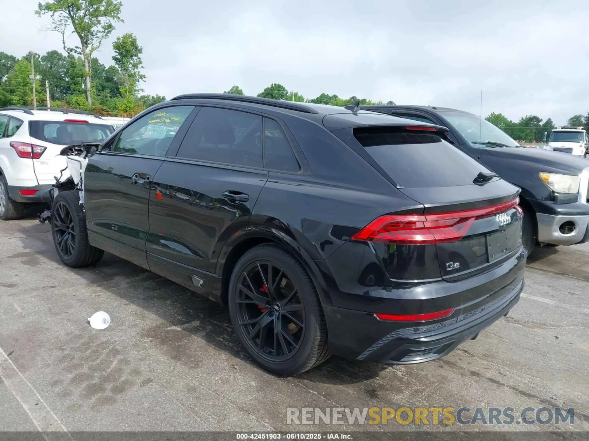 3 Photograph of a damaged car WA1FVAF12LD003152 AUDI Q8 2020