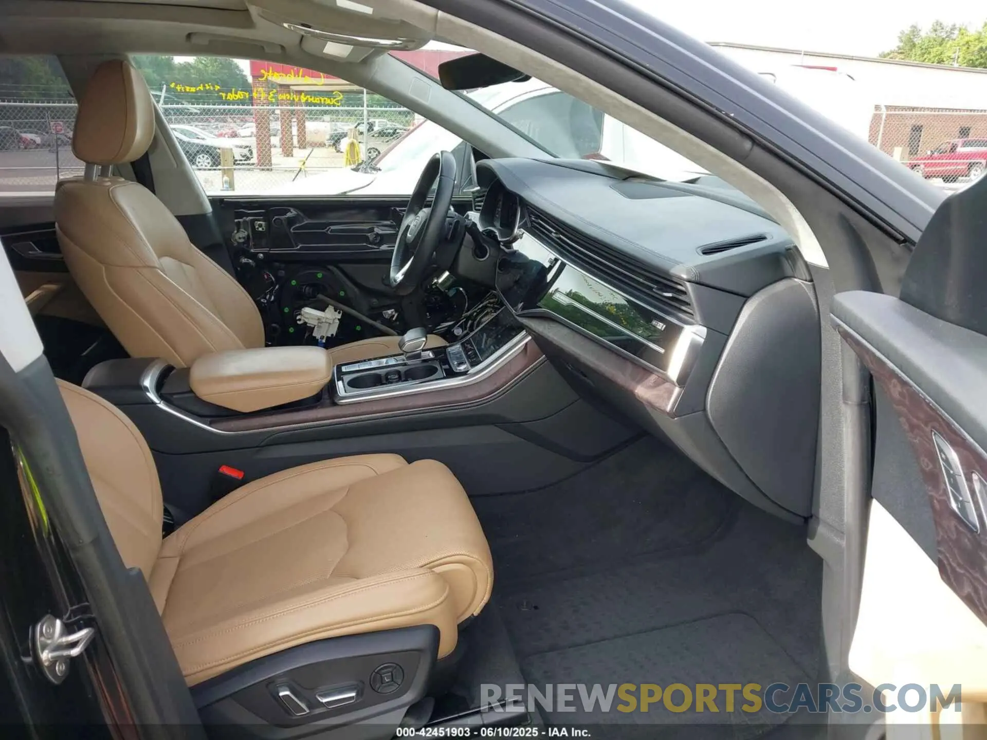 5 Photograph of a damaged car WA1FVAF12LD003152 AUDI Q8 2020