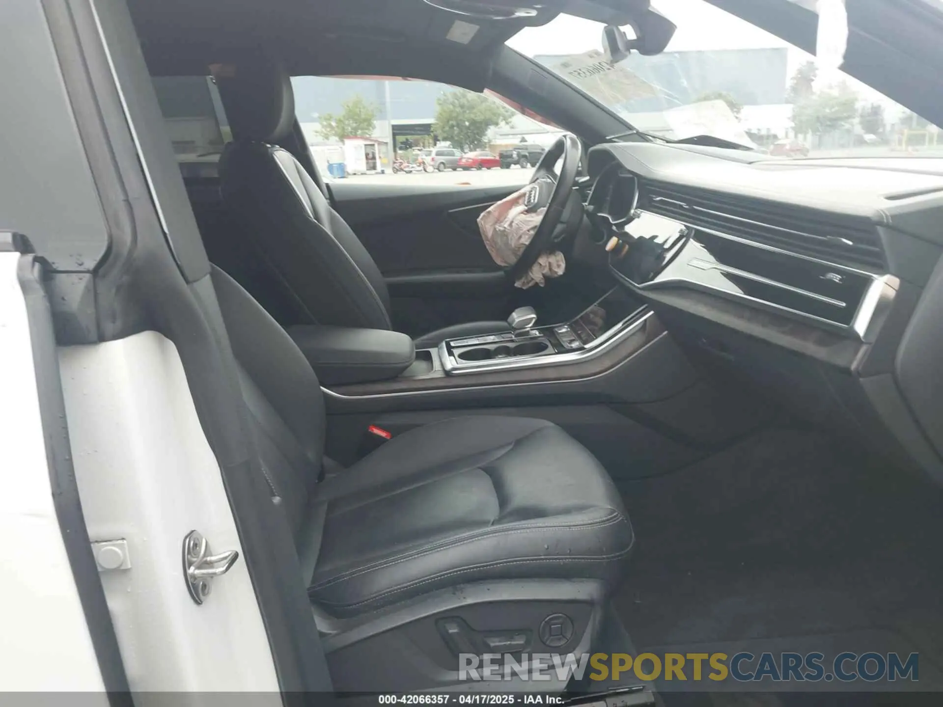 5 Photograph of a damaged car WA1FVAF17LD008900 AUDI Q8 2020