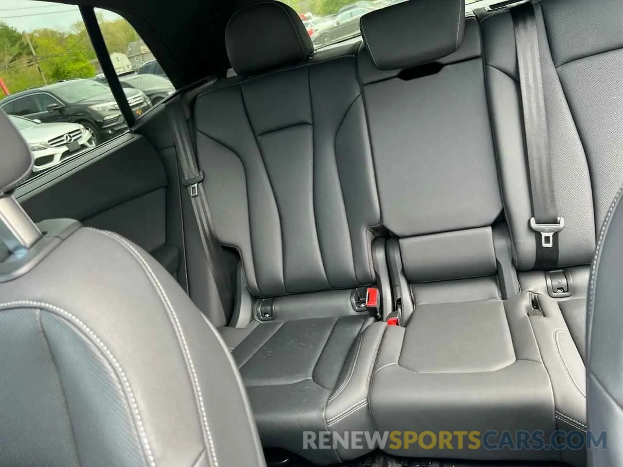 6 Photograph of a damaged car WA1FVAF19LD004623 AUDI Q8 2020