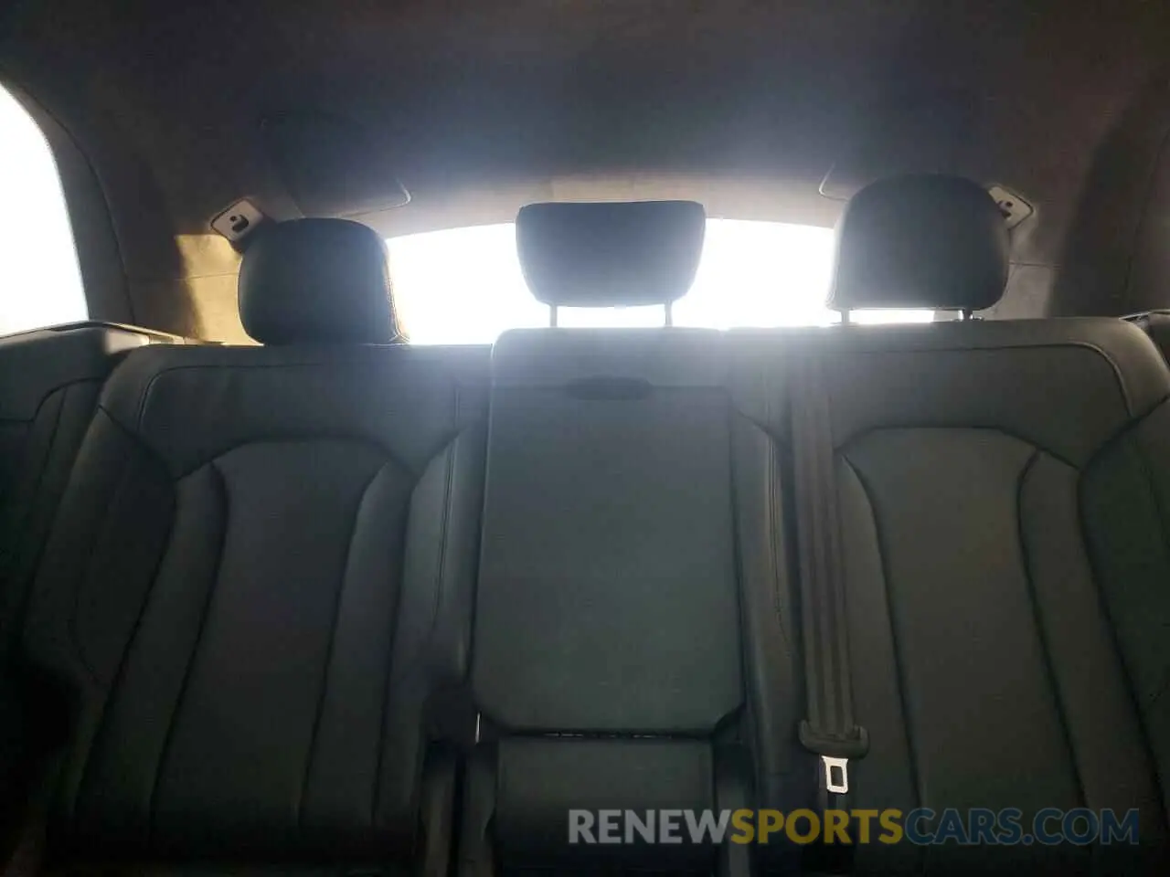 10 Photograph of a damaged car WA1FVBF14LD009279 AUDI Q8 2020