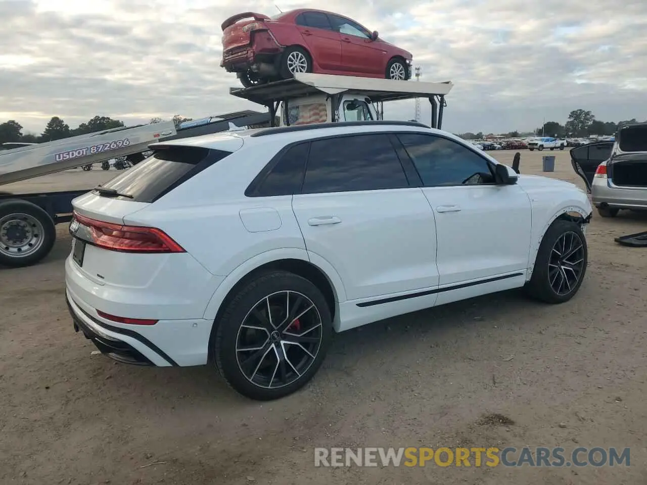 3 Photograph of a damaged car WA1FVBF14LD009279 AUDI Q8 2020