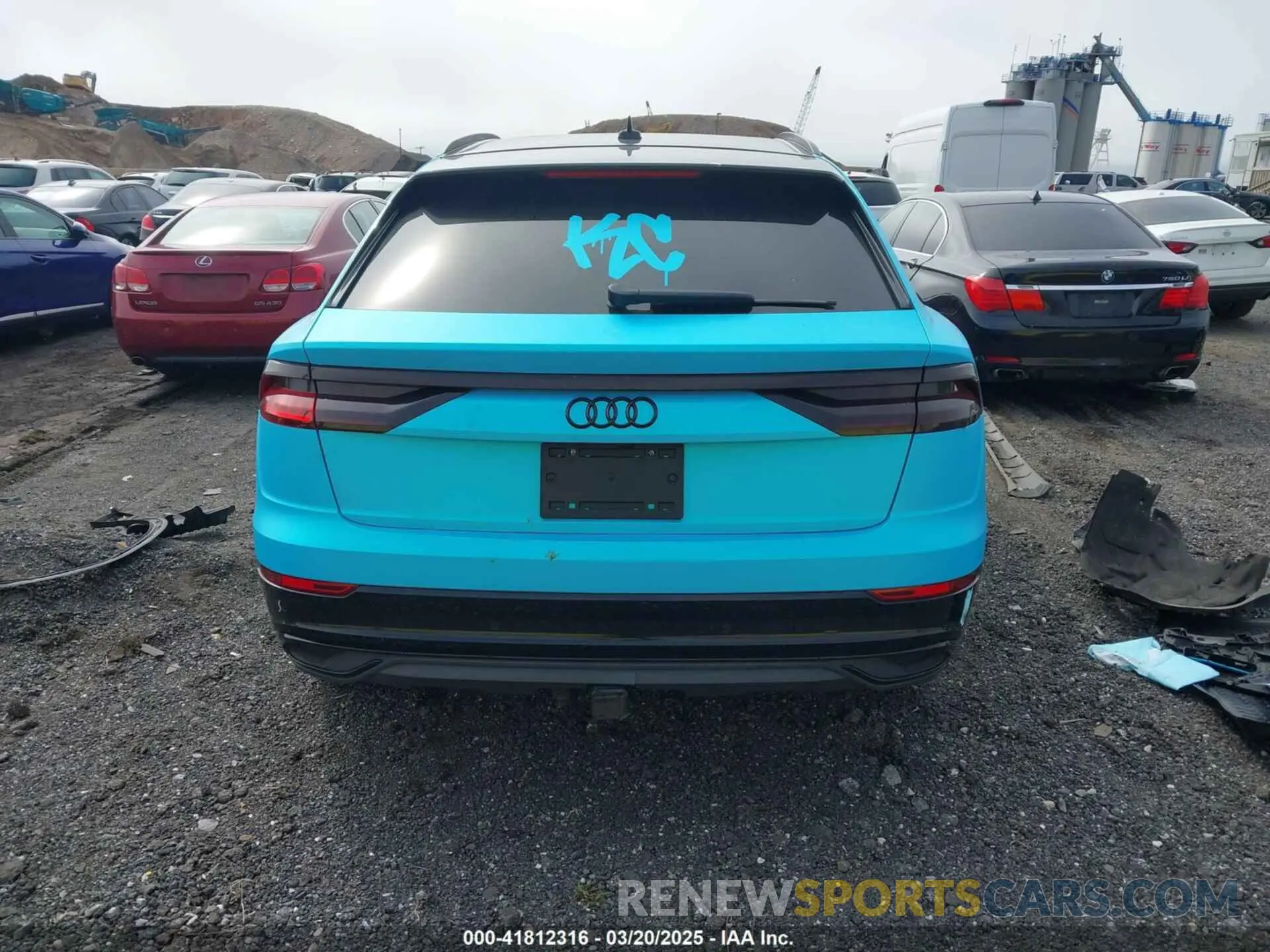 15 Photograph of a damaged car WA1AVAF11MD003462 AUDI Q8 2021