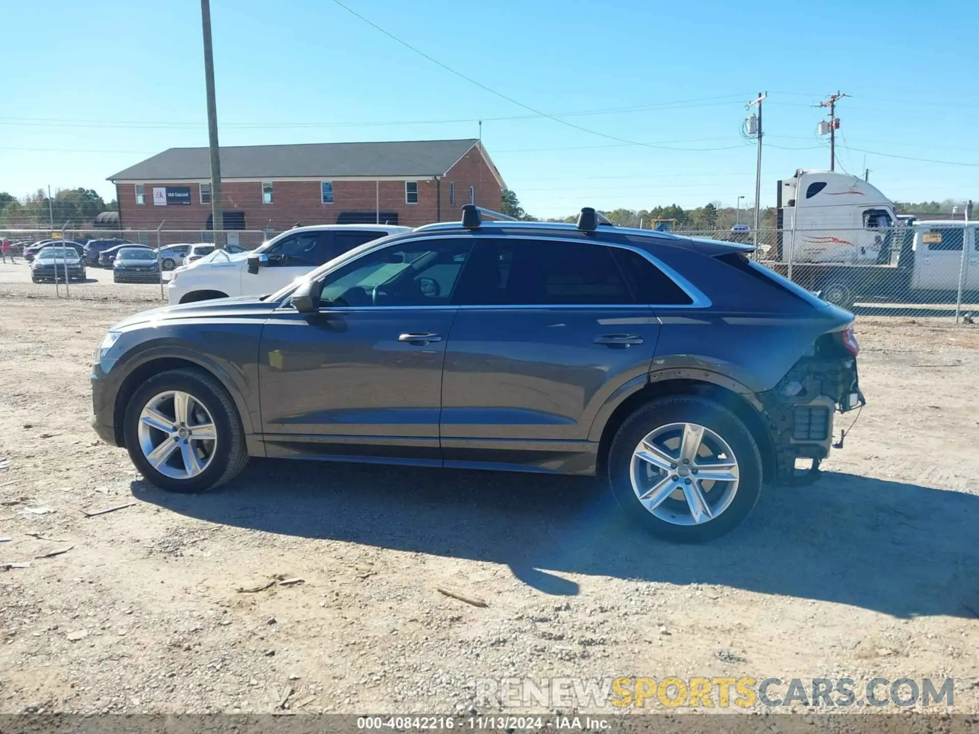 15 Photograph of a damaged car WA1AVAF13MD005522 AUDI Q8 2021