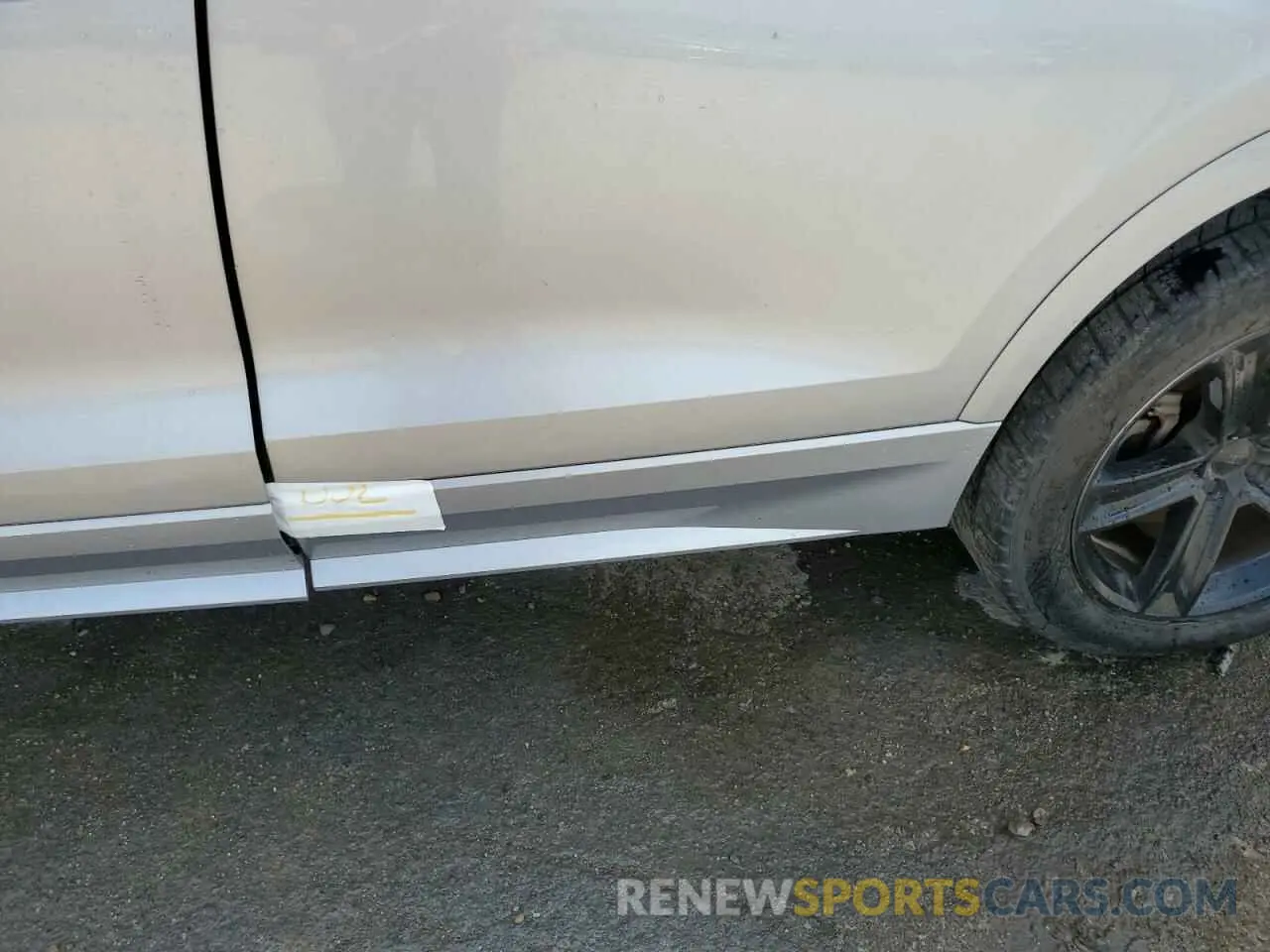 13 Photograph of a damaged car WA1AVAF15MD020653 AUDI Q8 2021