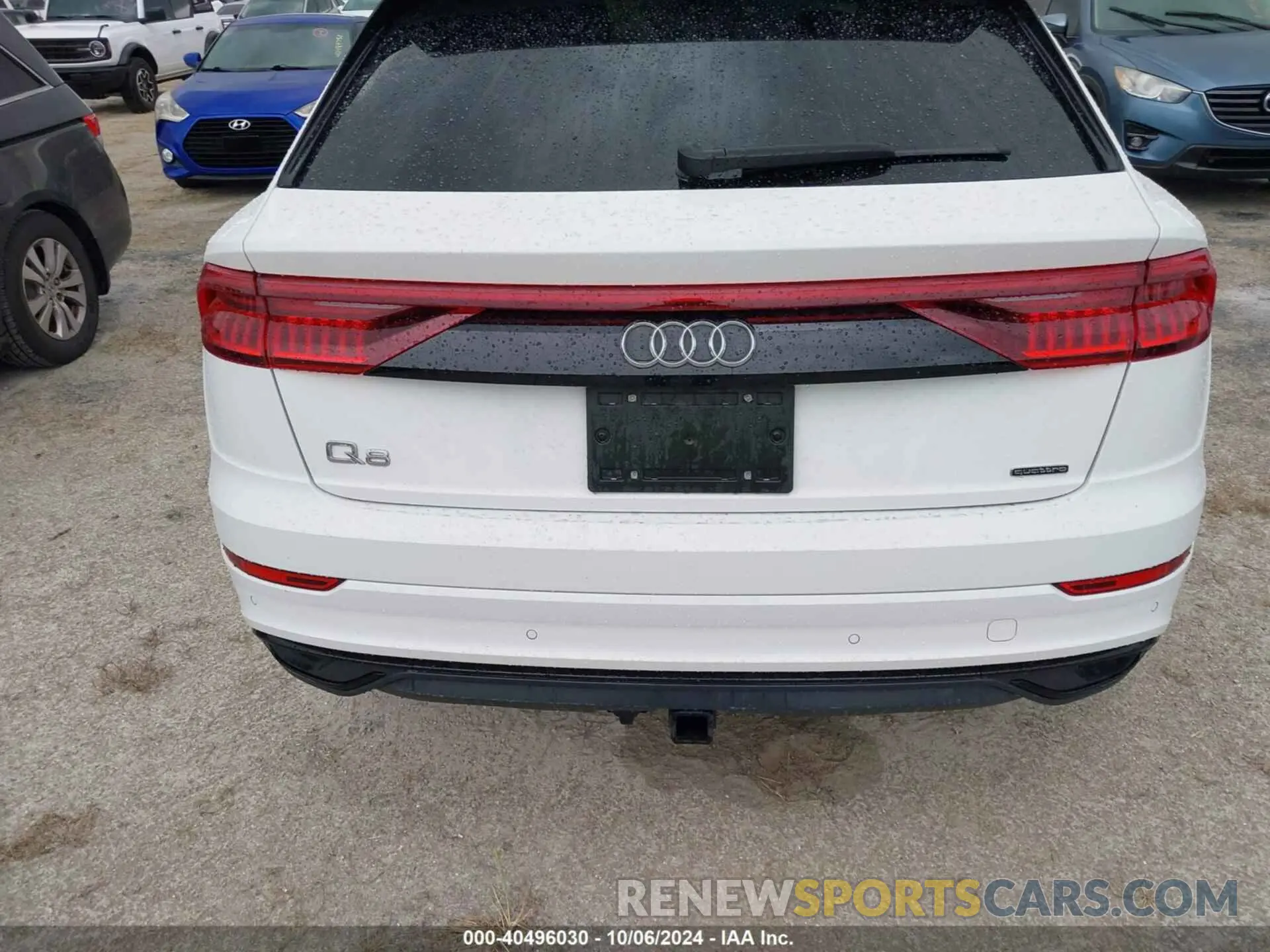 16 Photograph of a damaged car WA1AVAF18MD001370 AUDI Q8 2021